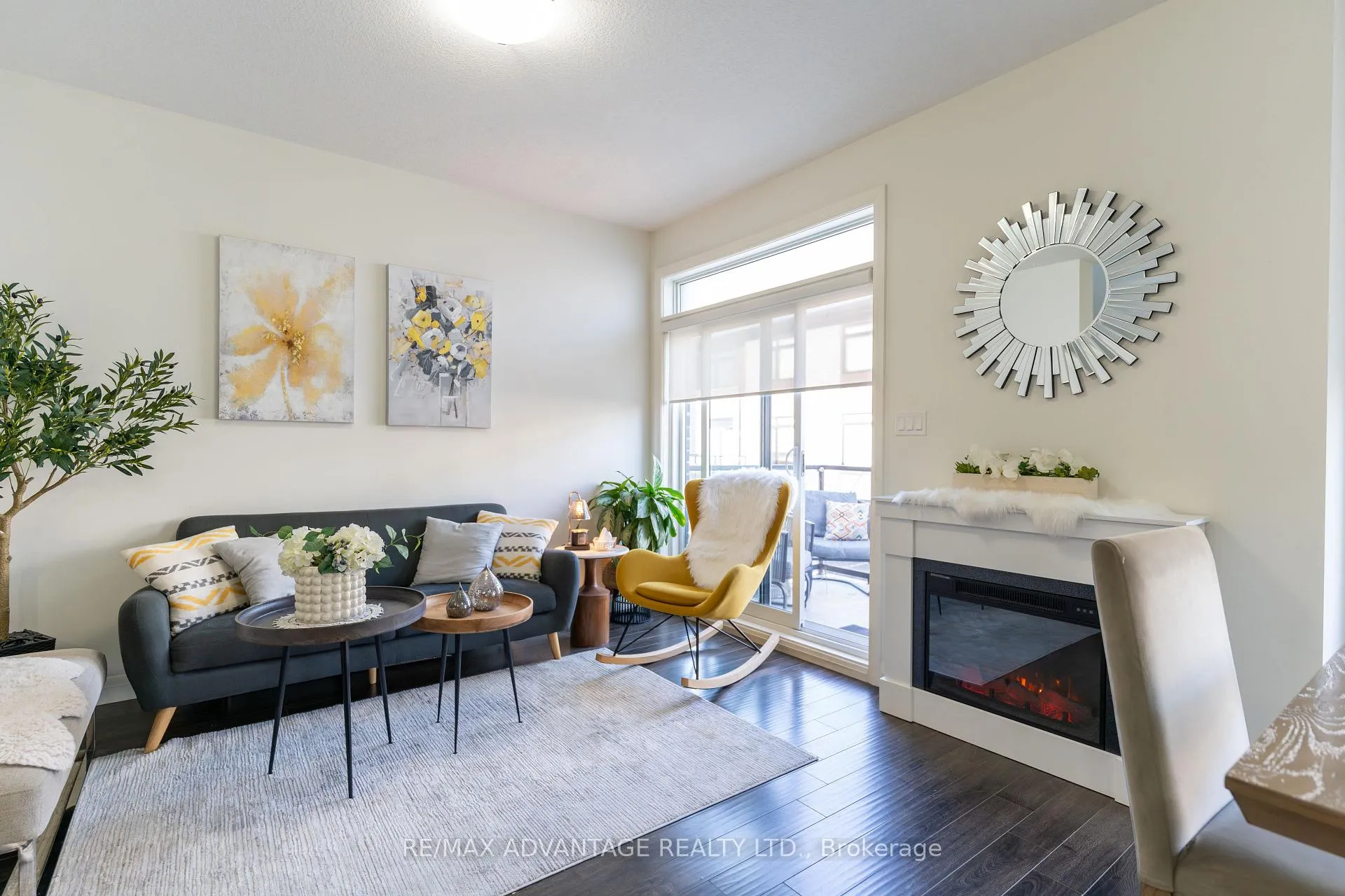 Photo 3 of Unit 66, 3260 Singleton Avenue, London, South W — HOMEH