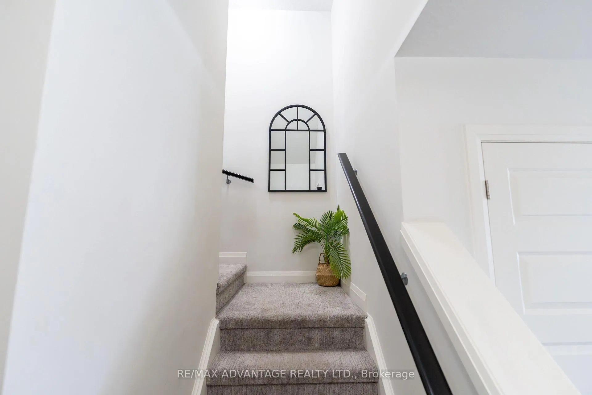 Photo 22 of Unit 66, 3260 Singleton Avenue, London, South W — HOMEH