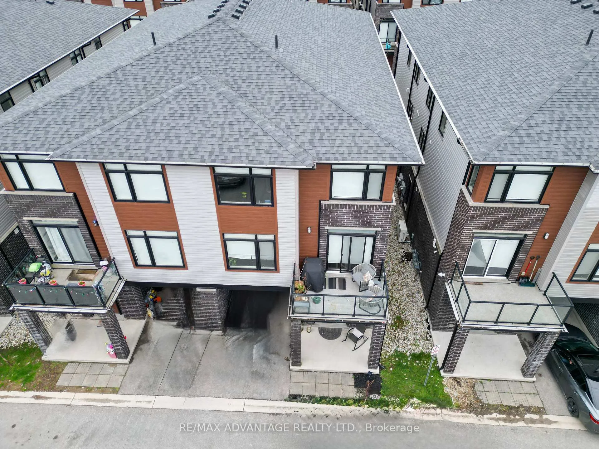 Photo 27 of Unit 66, 3260 Singleton Avenue, London, South W — HOMEH