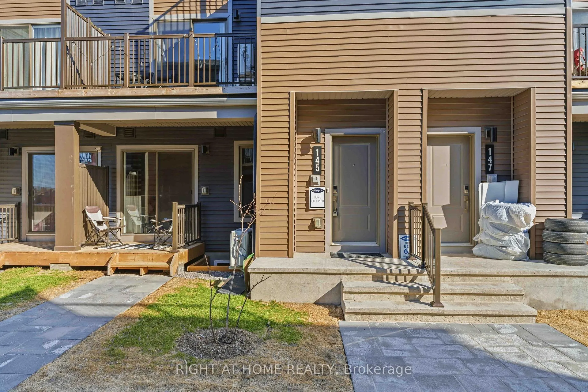 Photo 3 of 145 David Lewis Private, Ottawa, Avalon West — HOMEH