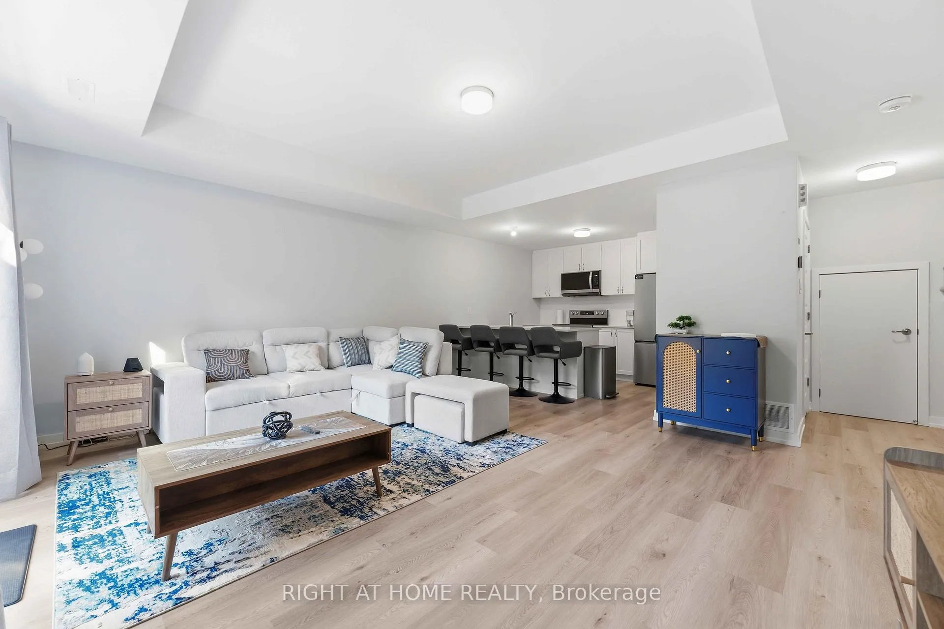 Photo 8 of 145 David Lewis Private, Ottawa, Avalon West — HOMEH