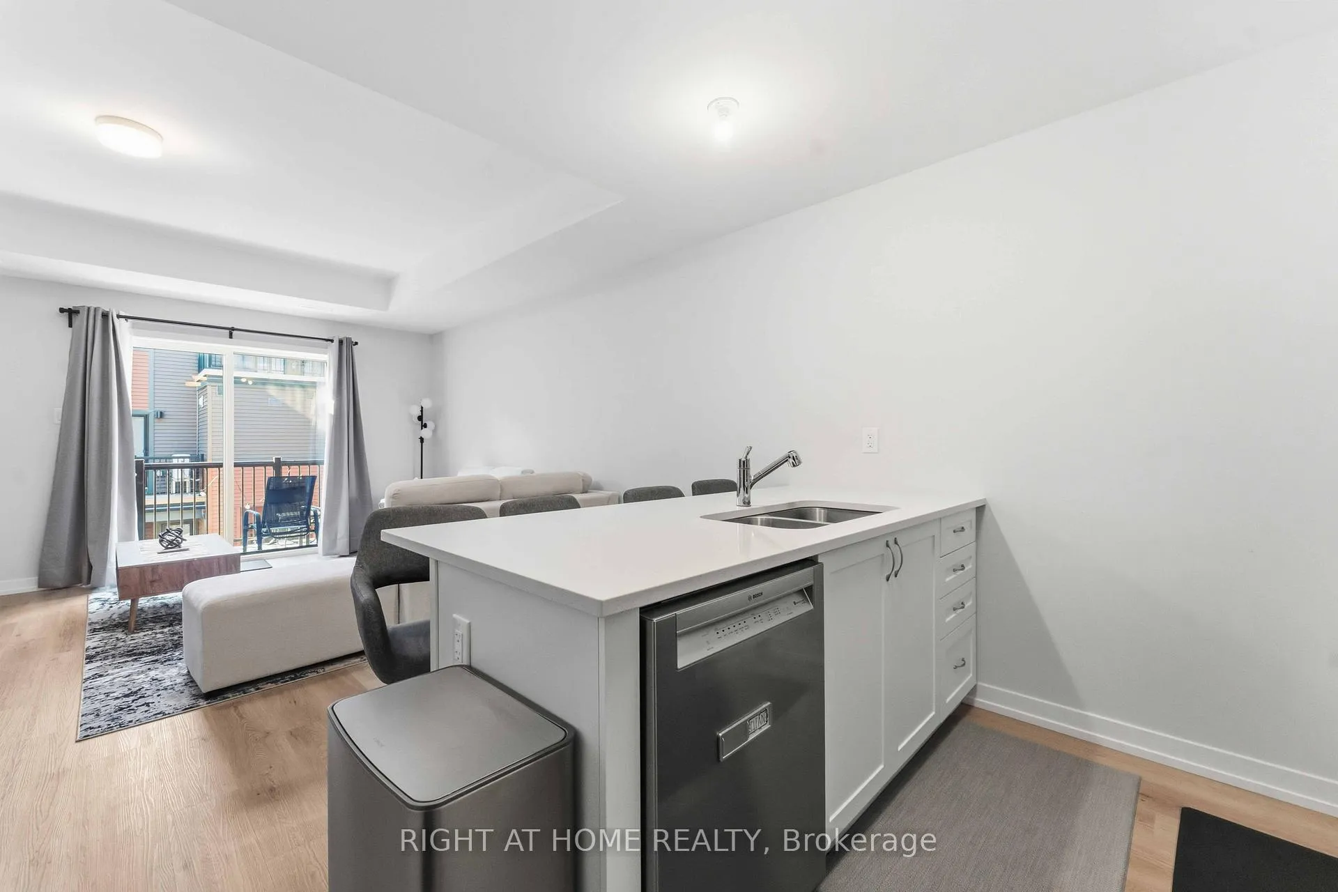 Photo 12 of 145 David Lewis Private, Ottawa, Avalon West — HOMEH
