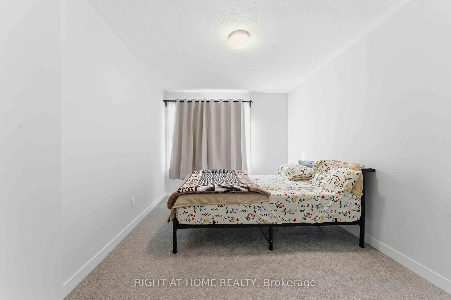 Photo 14 of 145 David Lewis Private, Ottawa, Avalon West — HOMEH