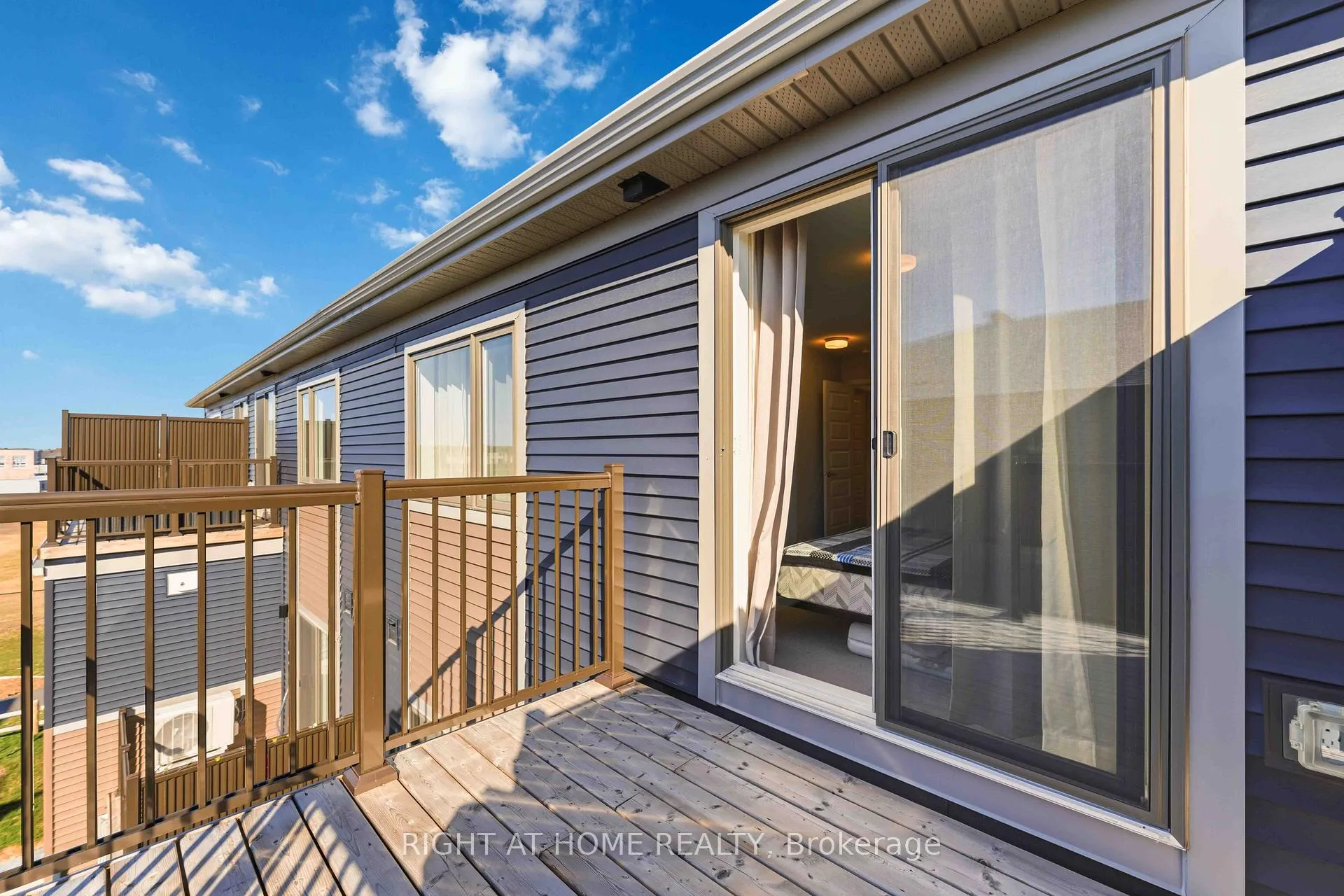 Photo 23 of 145 David Lewis Private, Ottawa, Avalon West — HOMEH