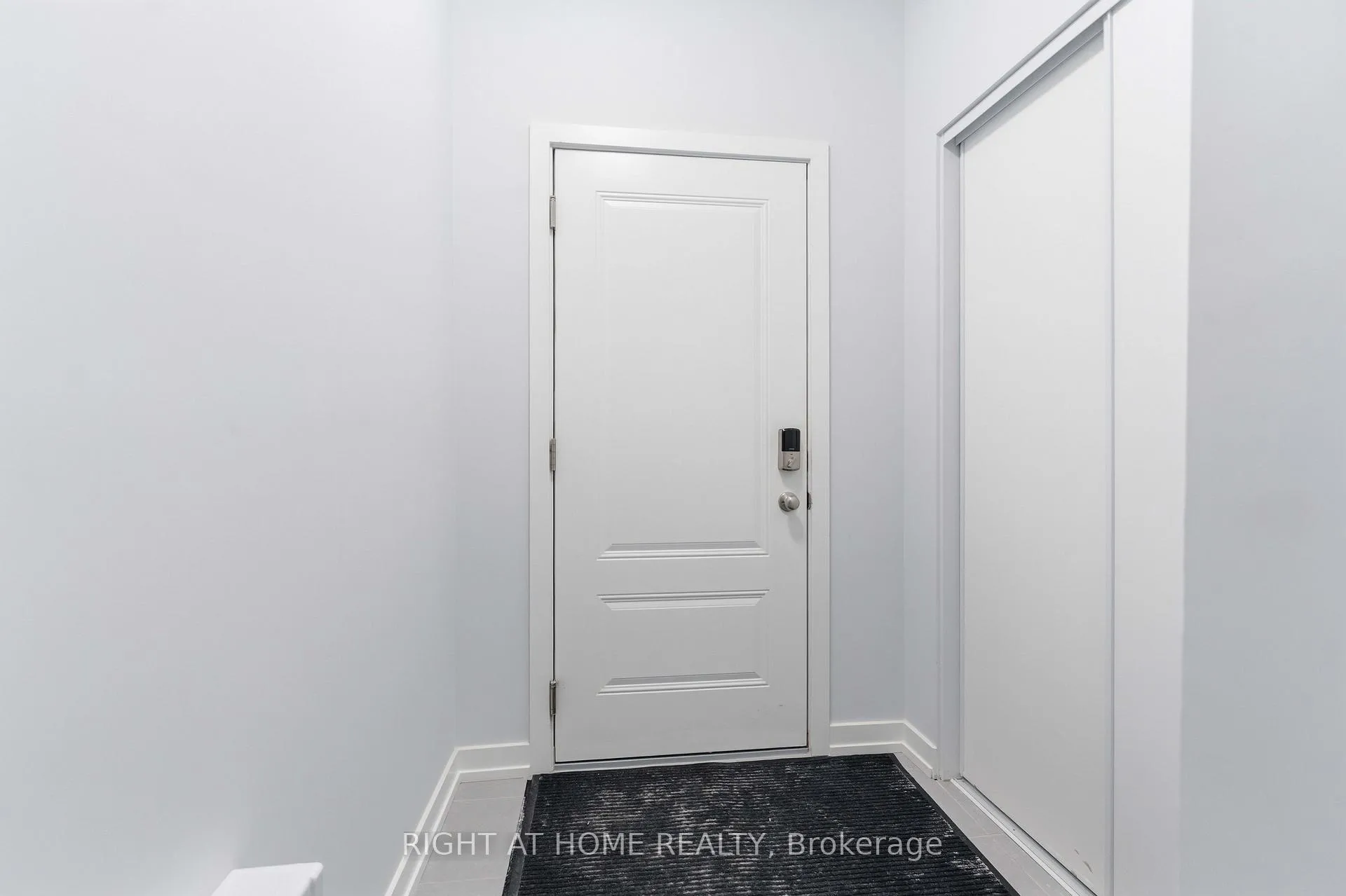 Photo 25 of 145 David Lewis Private, Ottawa, Avalon West — HOMEH