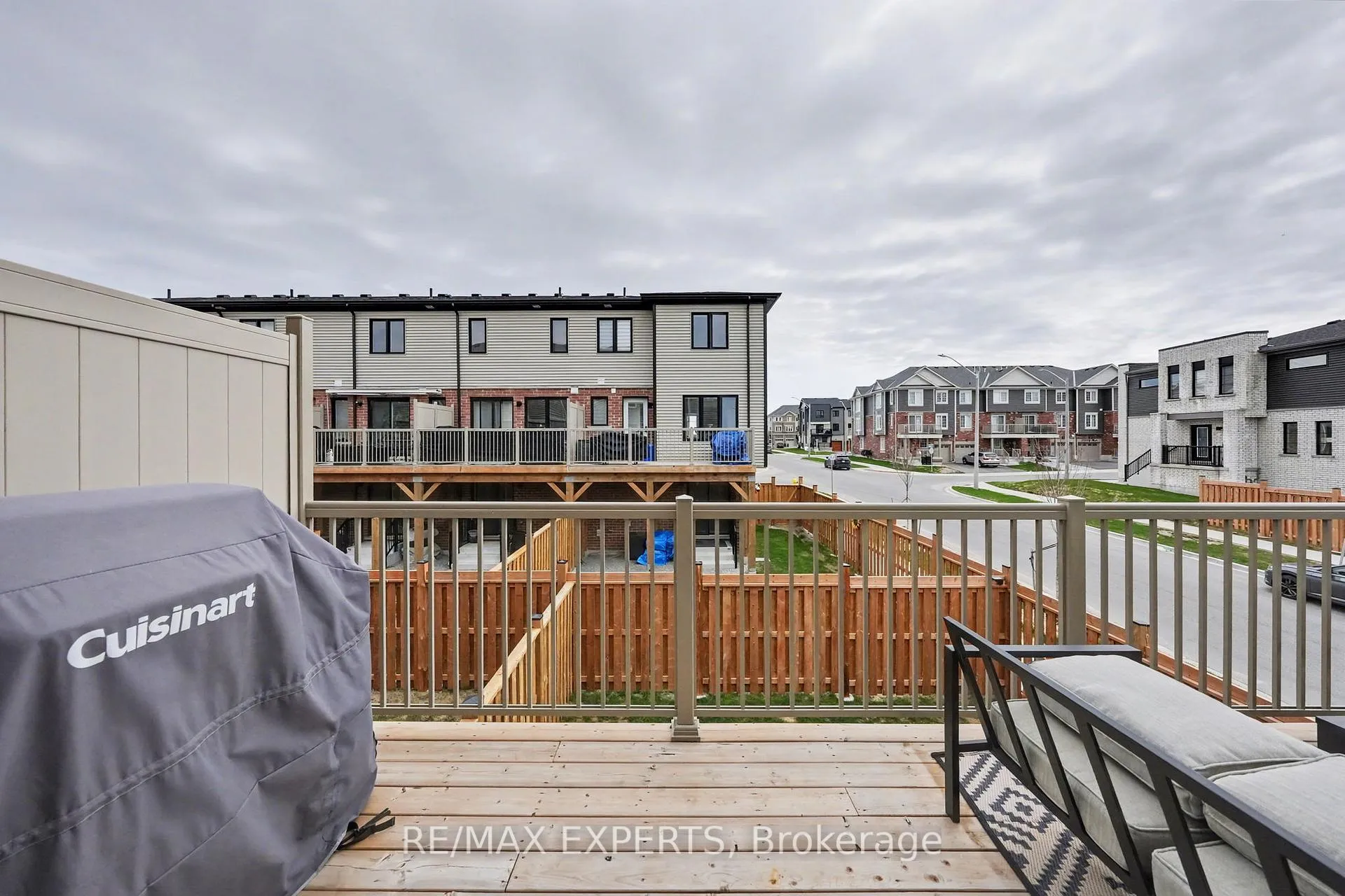 Photo 17 of 2 Pumpkin Corner Crescent, Barrie, Rural Barrie Southeast — HOMEH