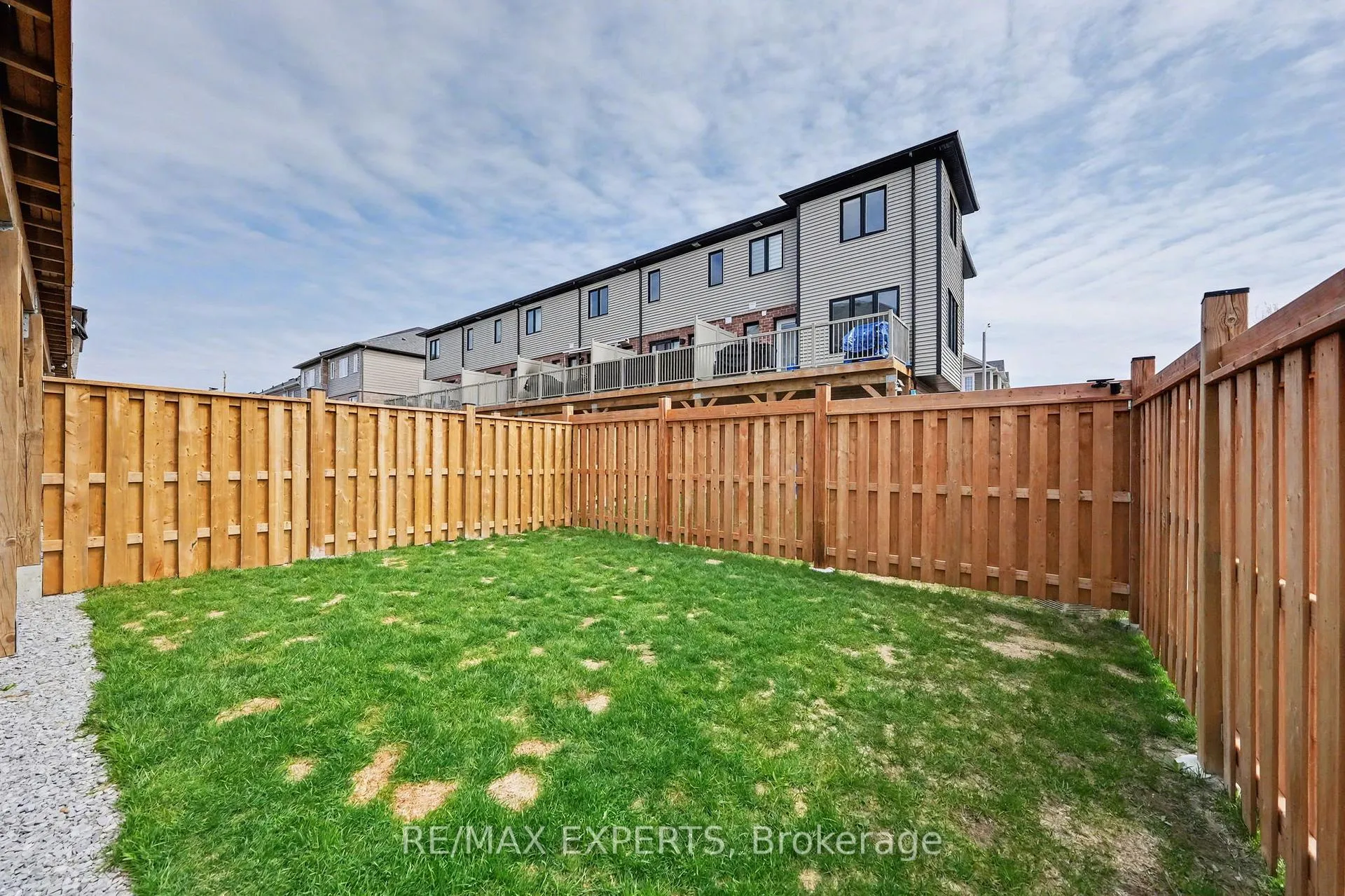 Photo 34 of 2 Pumpkin Corner Crescent, Barrie, Rural Barrie Southeast — HOMEH
