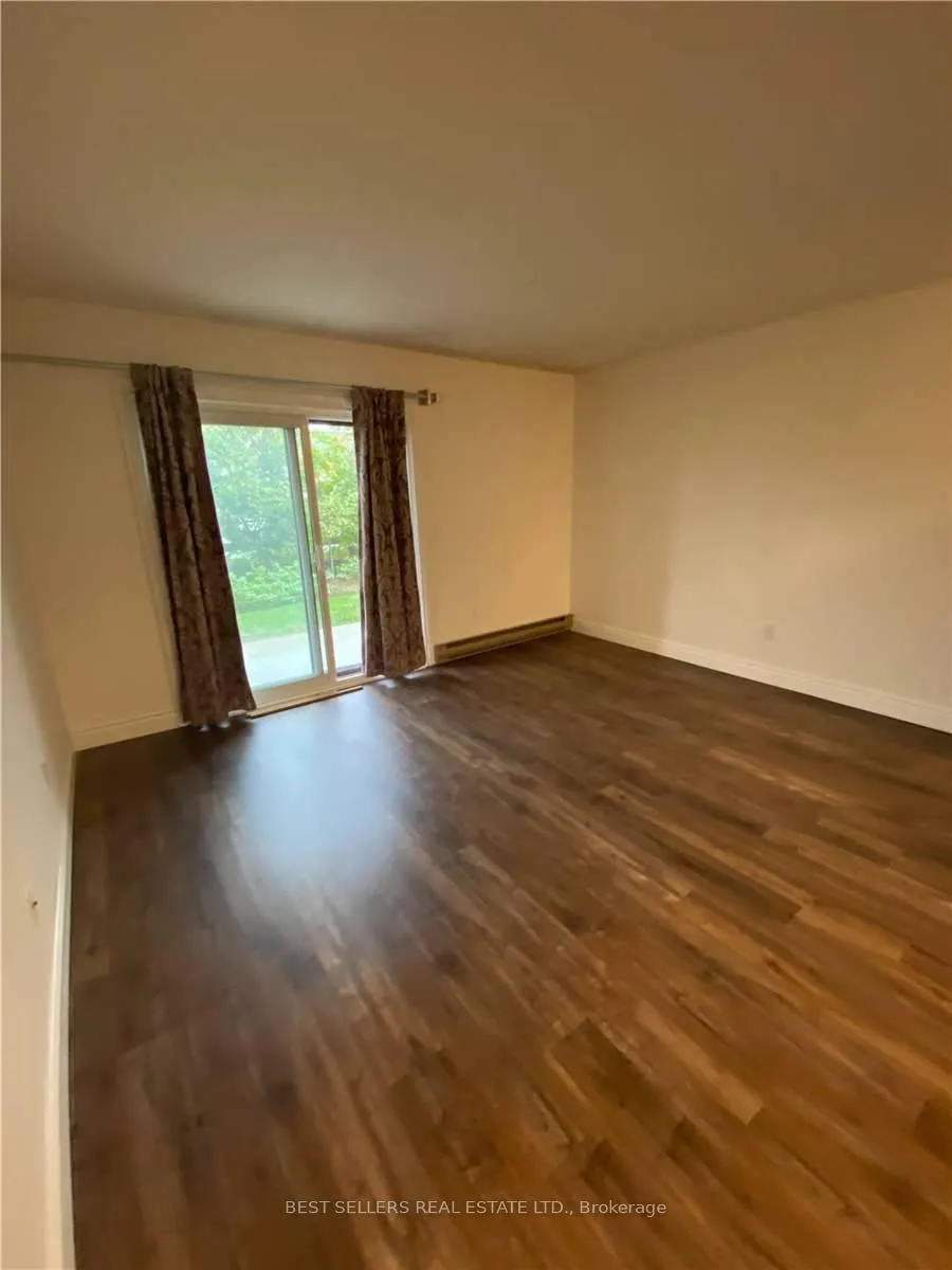 Photo 11 of Unit F3, 171 Edge Hill Drive, Barrie, Innishore — HOMEH