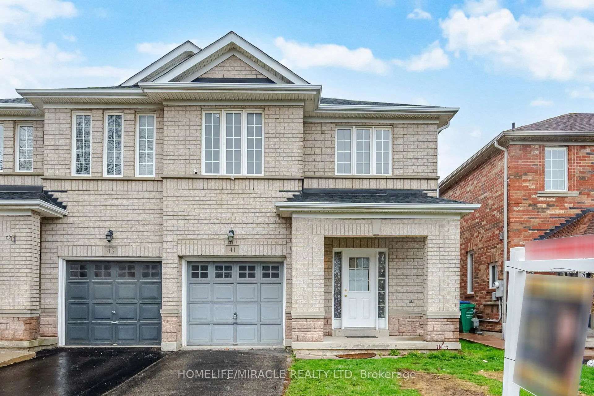 Photo 1 of 41 Hollingsworth Circle, Brampton, Fletcher's Meadow — HOMEH