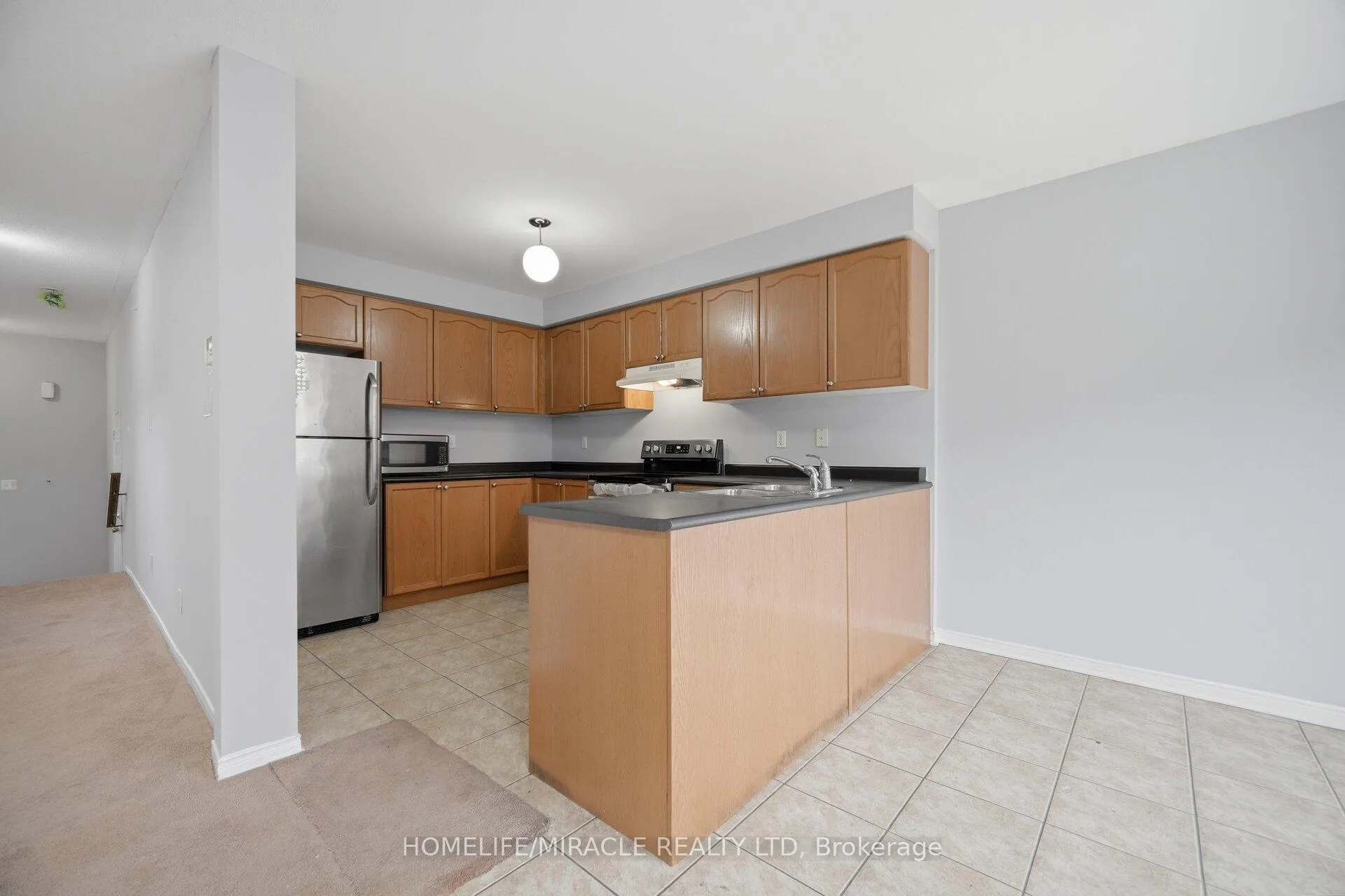 Photo 14 of 41 Hollingsworth Circle, Brampton, Fletcher's Meadow — HOMEH