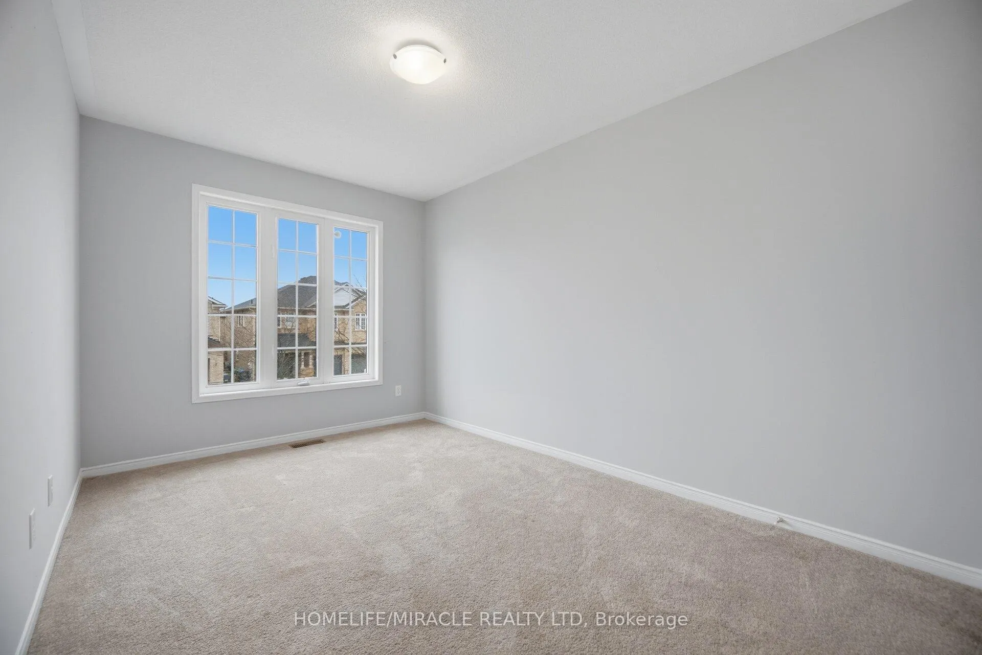 Photo 27 of 41 Hollingsworth Circle, Brampton, Fletcher's Meadow — HOMEH