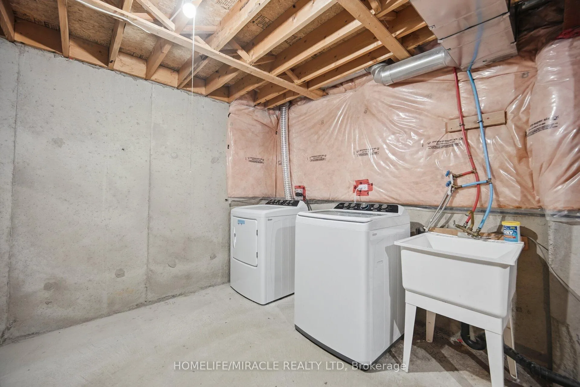 Photo 30 of 41 Hollingsworth Circle, Brampton, Fletcher's Meadow — HOMEH