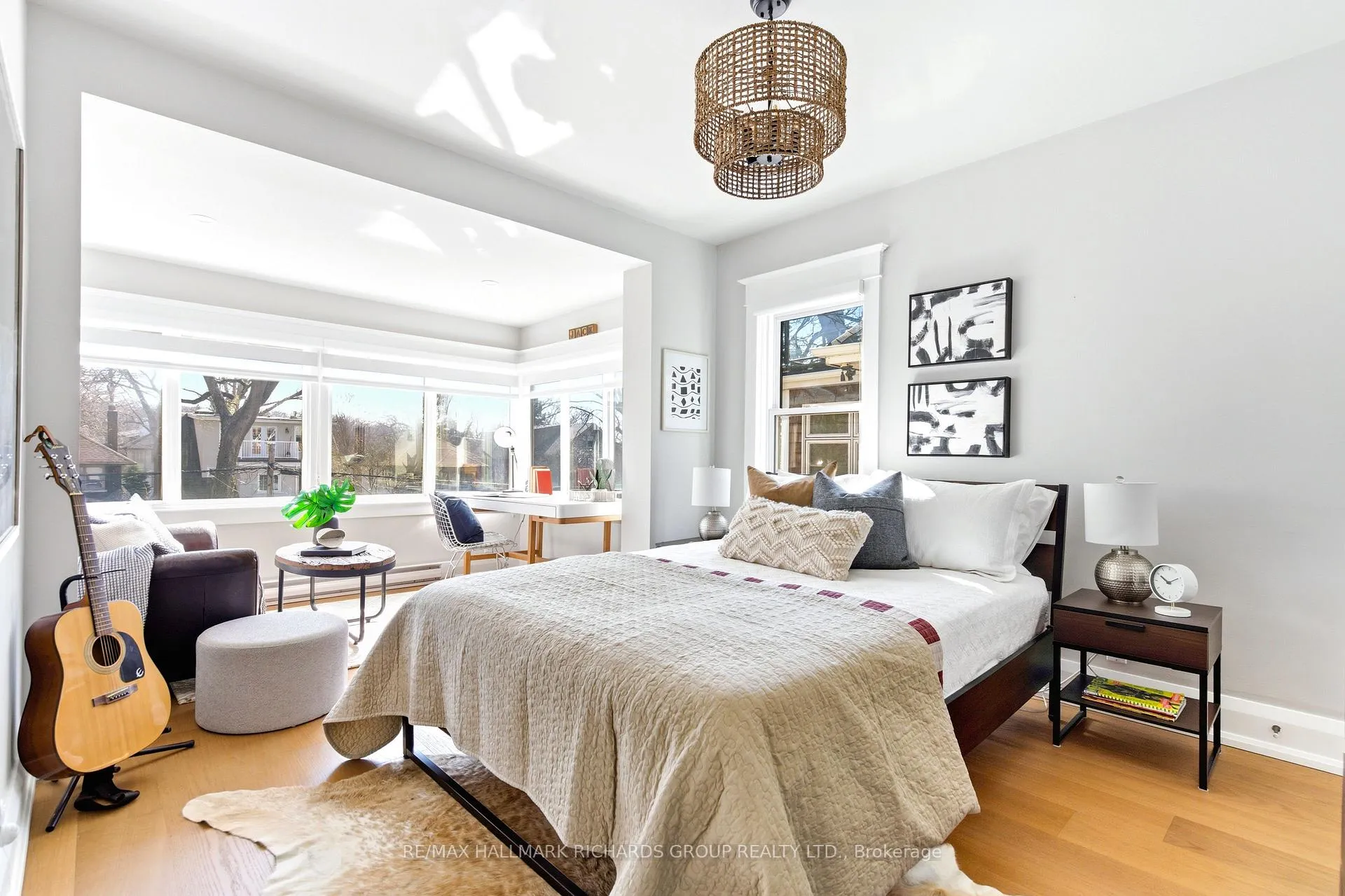 Photo 11 of 215 Wineva Avenue, Toronto, The Beaches — HOMEH