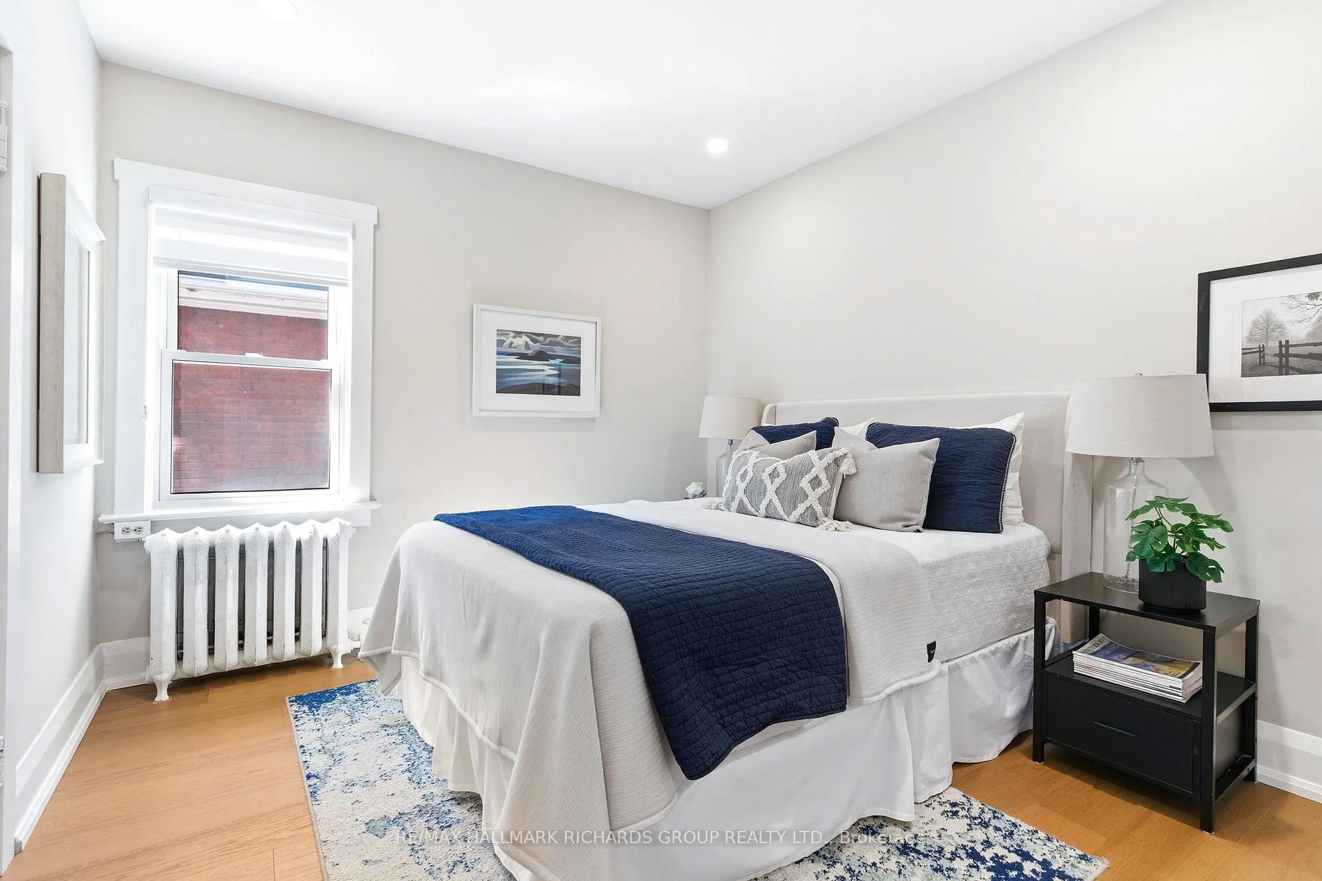 Photo 16 of 215 Wineva Avenue, Toronto, The Beaches — HOMEH