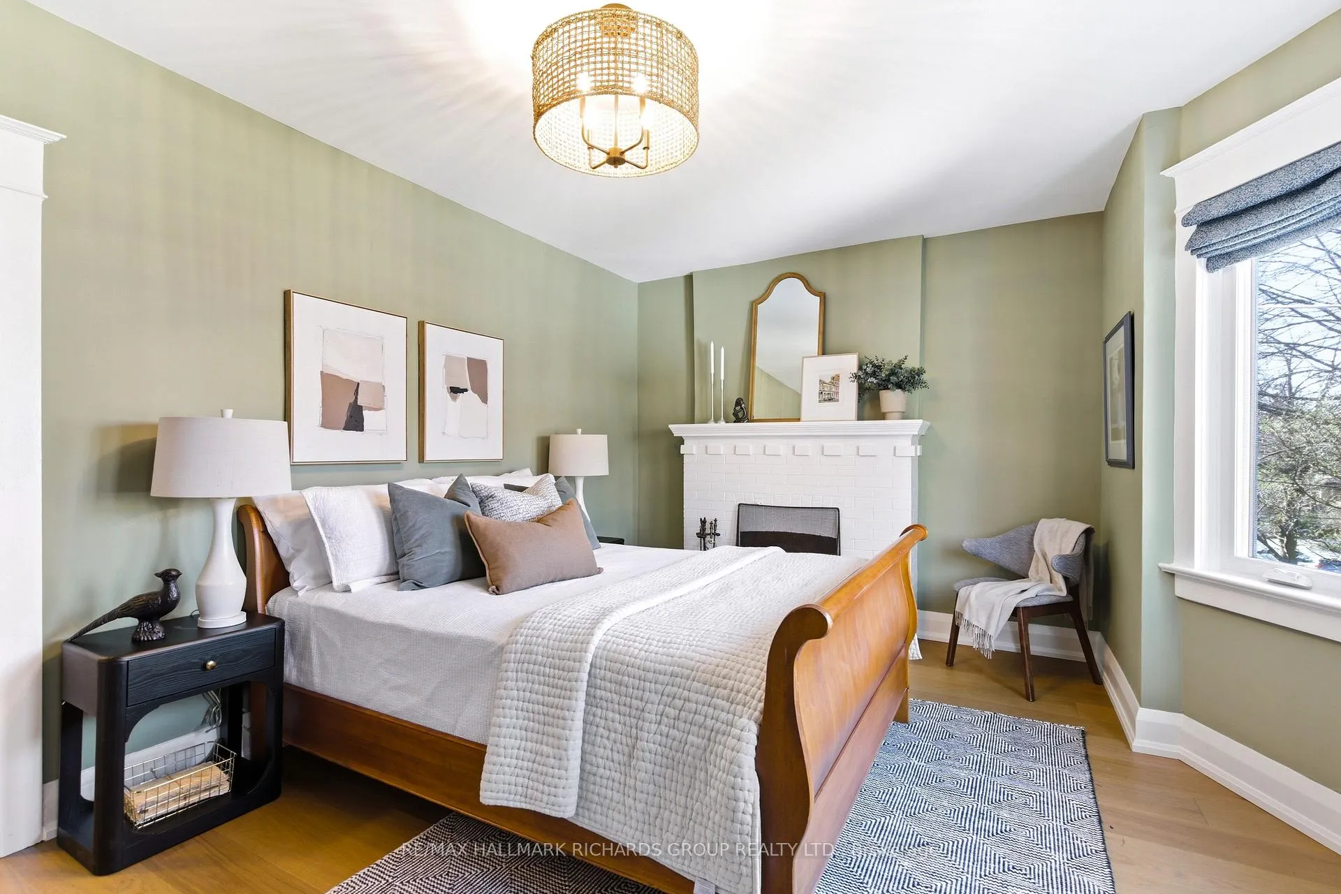 Photo 17 of 215 Wineva Avenue, Toronto, The Beaches — HOMEH