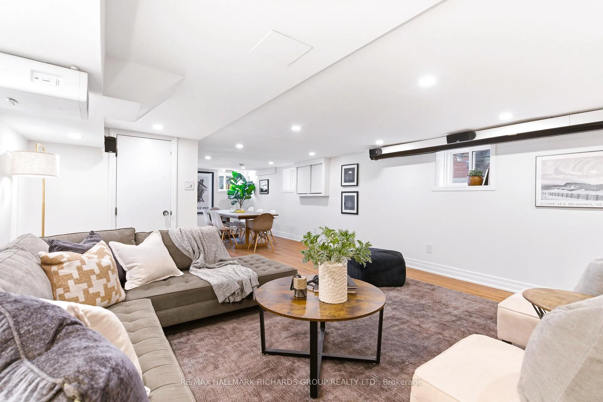 Photo 25 of 215 Wineva Avenue, Toronto, The Beaches — HOMEH