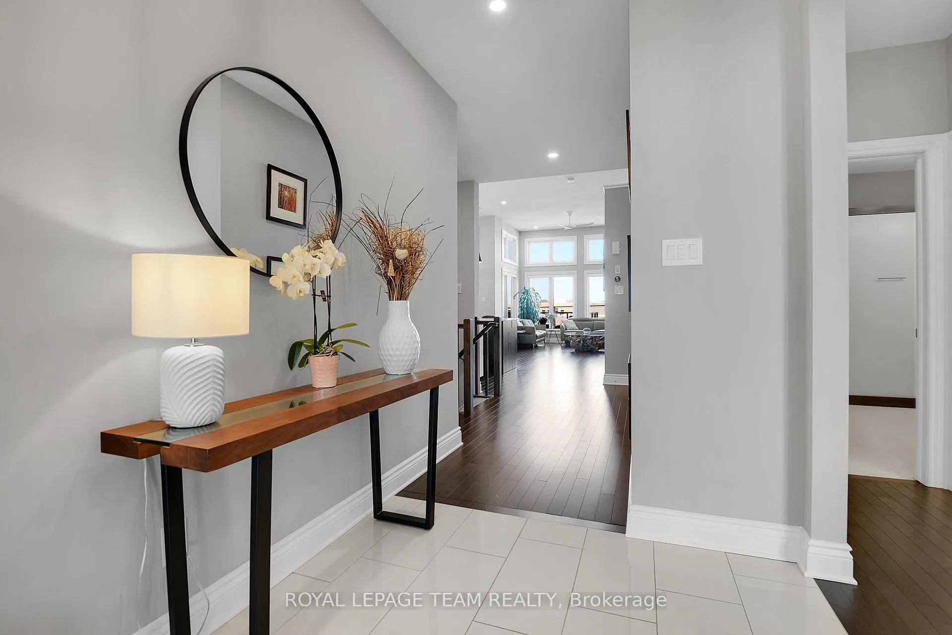 Photo 4 of 26 Salamander Way, Ottawa, Blossom Park/Kemp Park/Findlay Creek — HOMEH