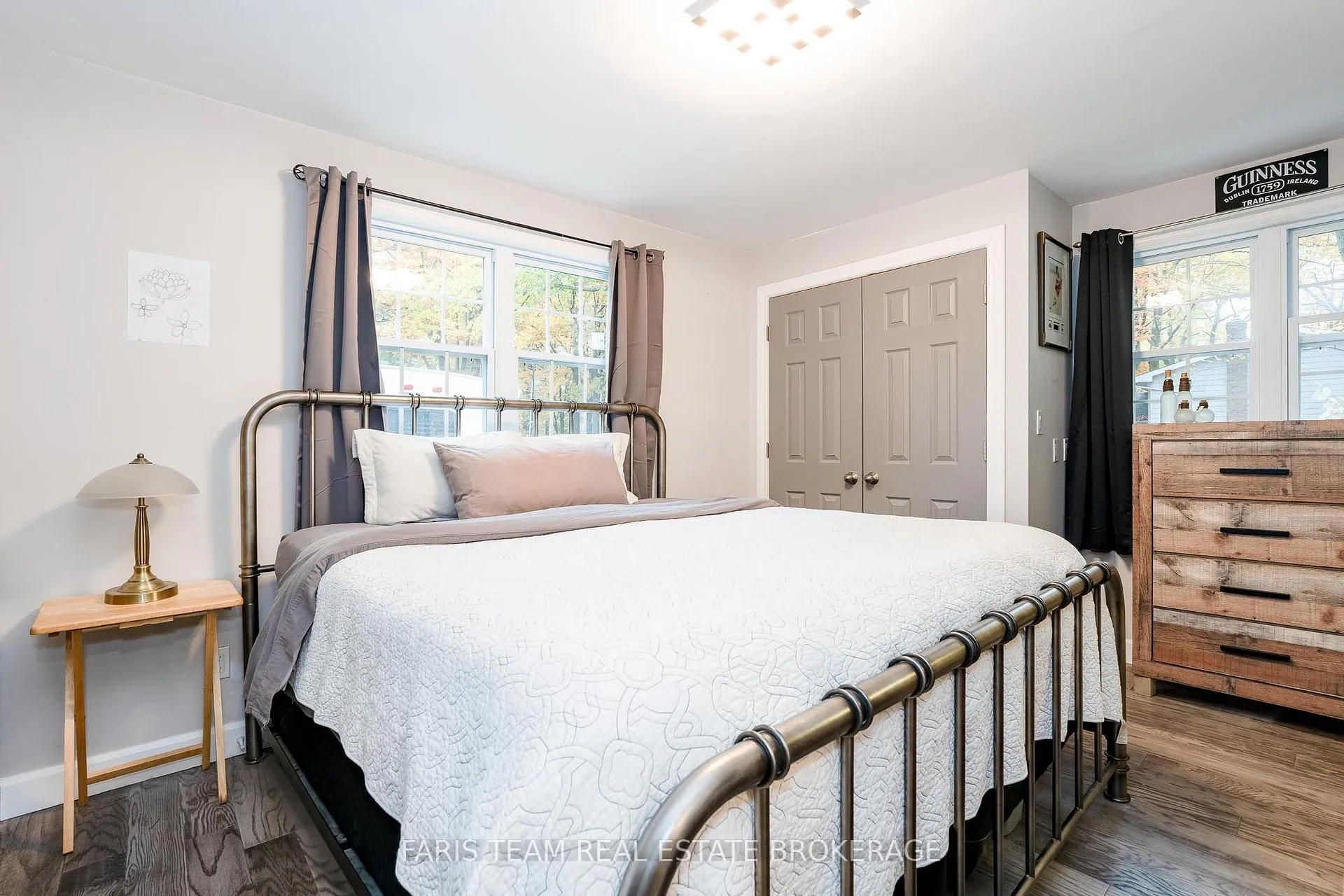 Photo 10 of 33 Frank Street, Wasaga Beach — HOMEH