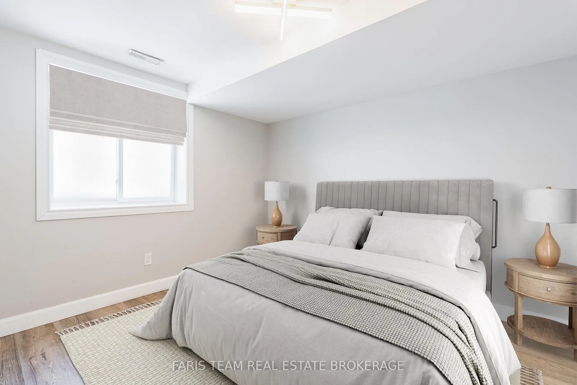 Photo 28 of 33 Frank Street, Wasaga Beach — HOMEH