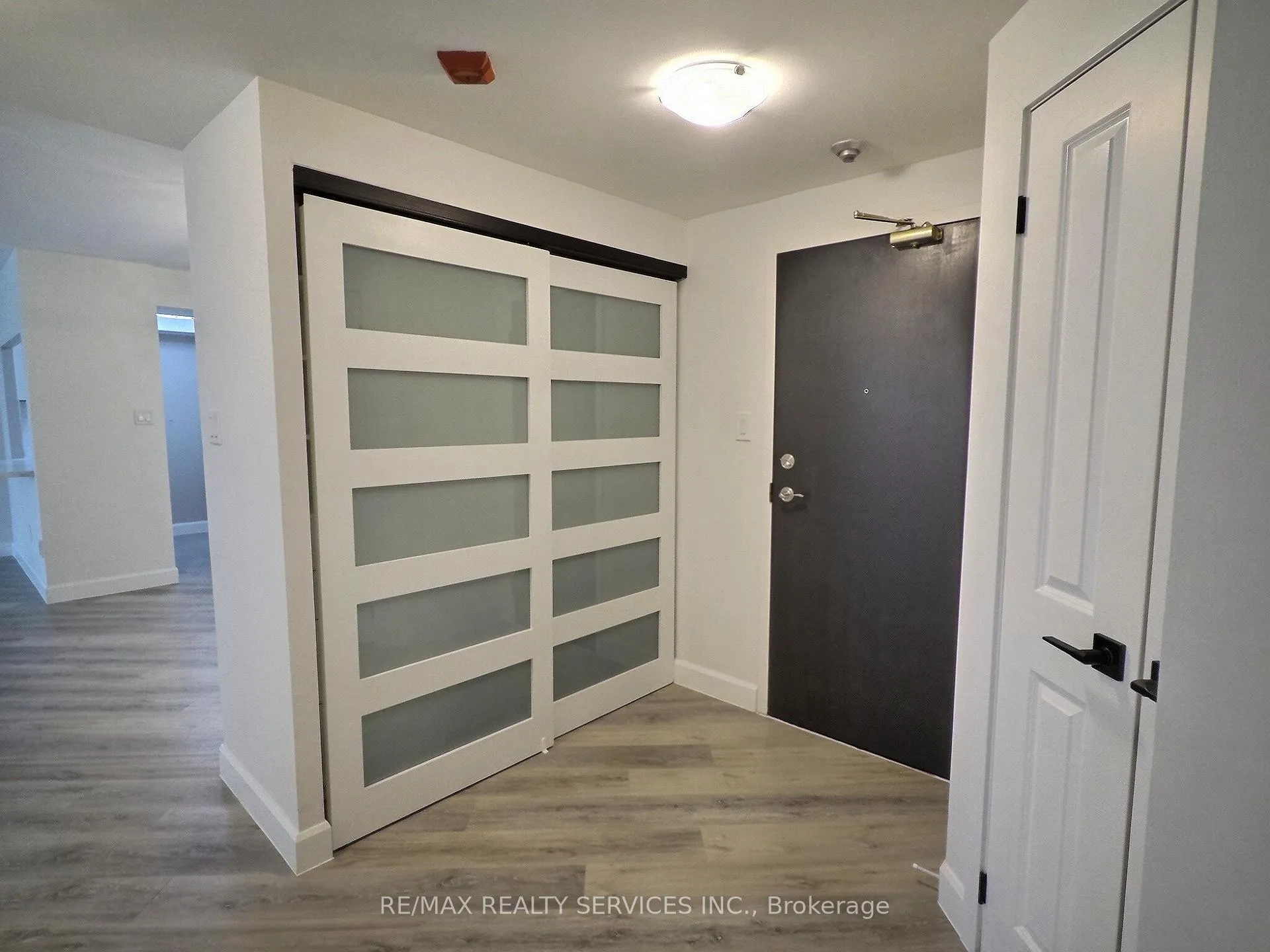 Photo 2 of Unit 321, 8351 Mclaughlin Road S, Brampton, Brampton South — HOMEH