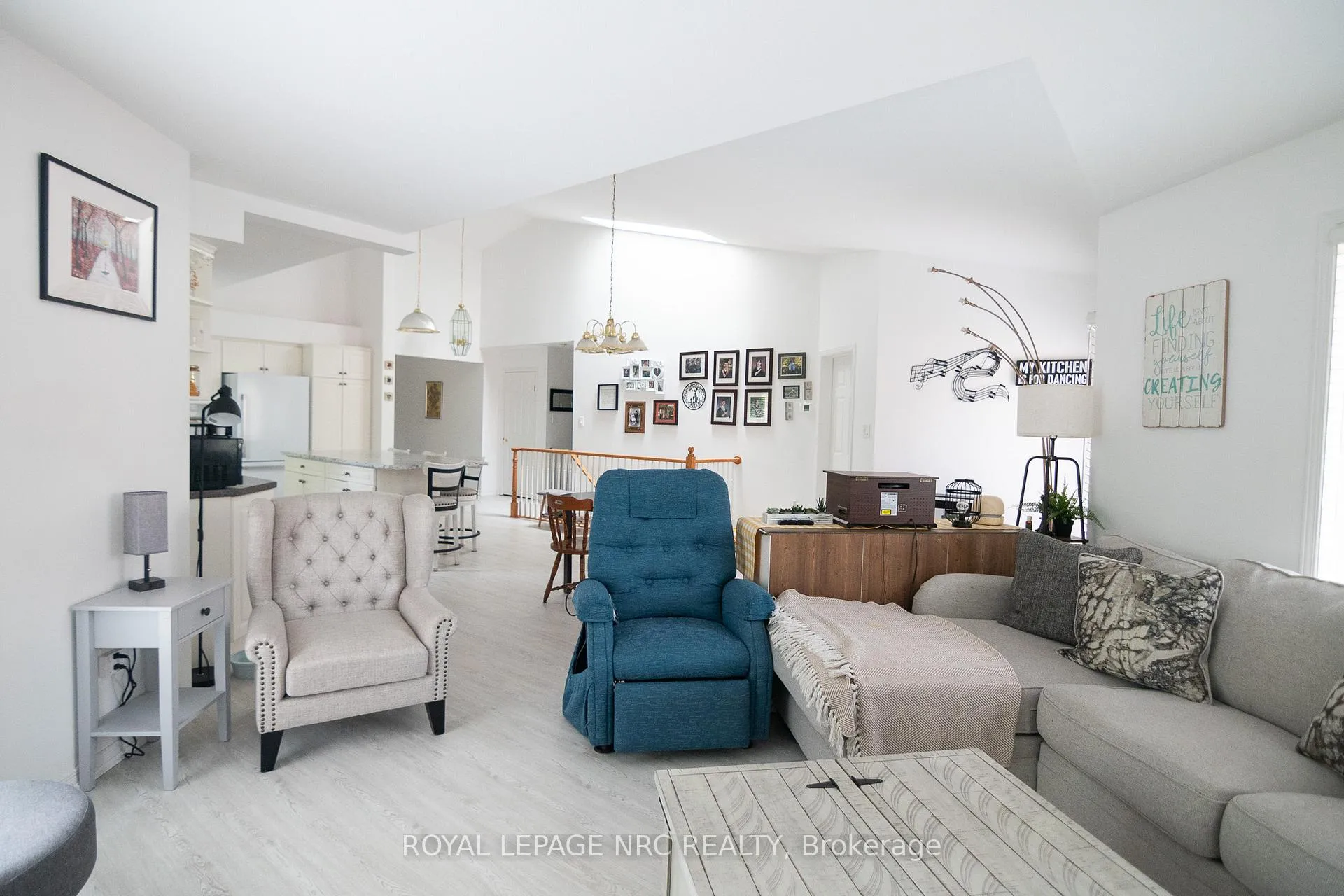 Photo 9 of Unit 10, 3797 Orlando Drive, Niagara Falls, Church's Lane — HOMEH