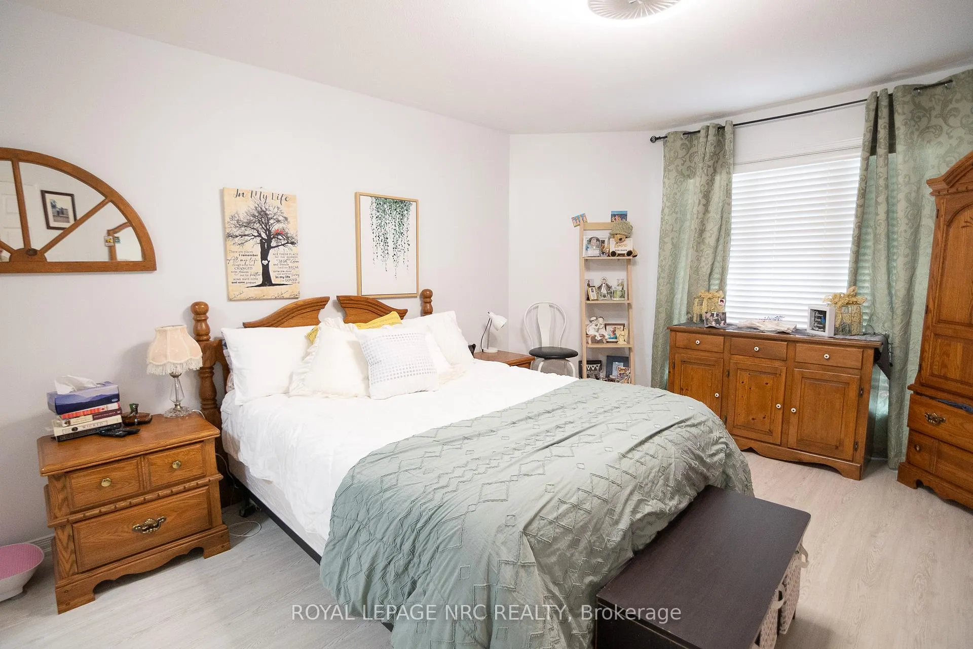 Photo 10 of Unit 10, 3797 Orlando Drive, Niagara Falls, Church's Lane — HOMEH