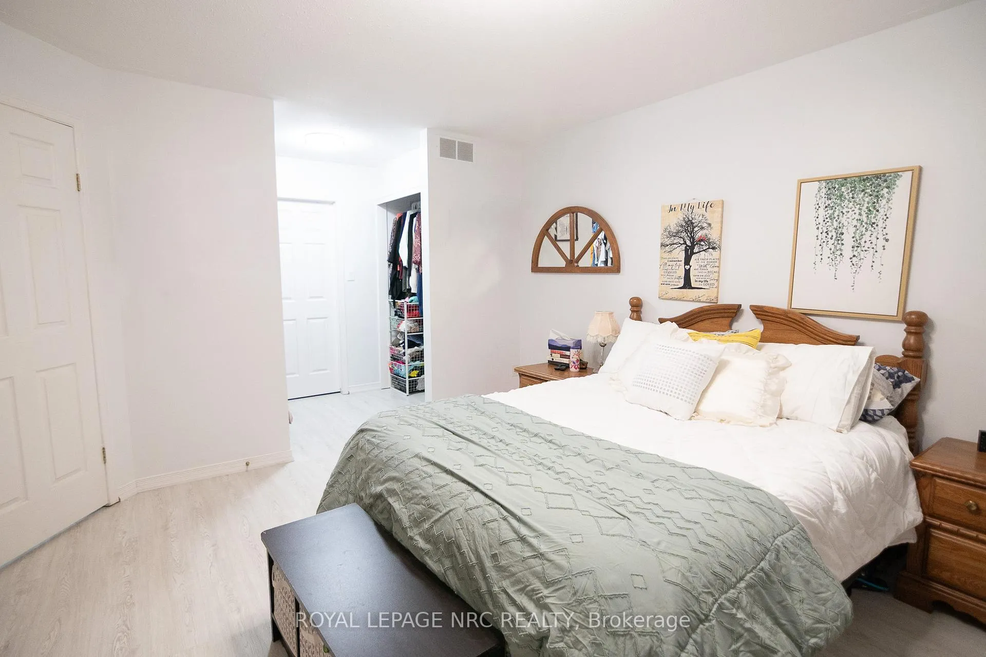 Photo 11 of Unit 10, 3797 Orlando Drive, Niagara Falls, Church's Lane — HOMEH