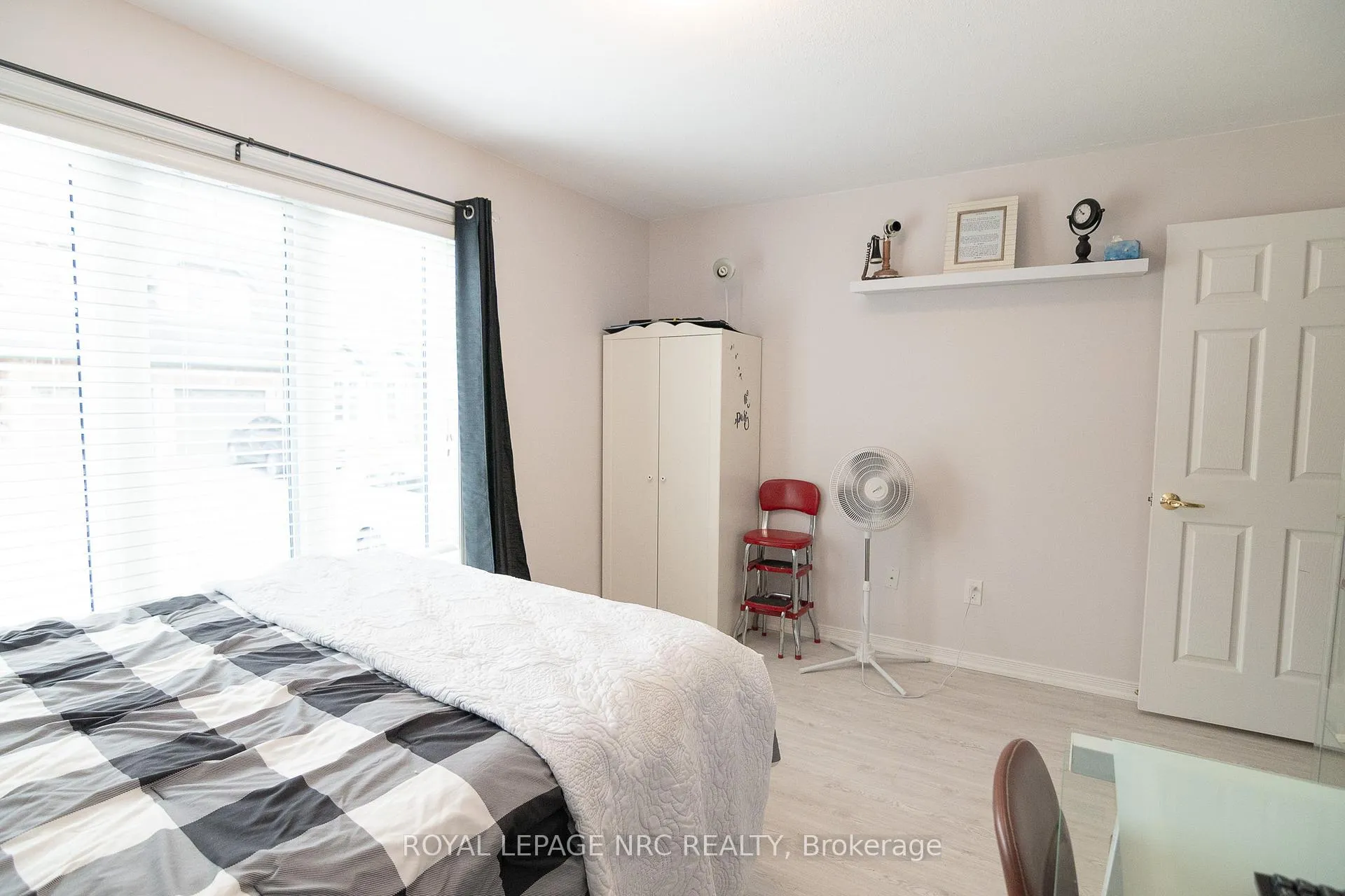 Photo 15 of Unit 10, 3797 Orlando Drive, Niagara Falls, Church's Lane — HOMEH