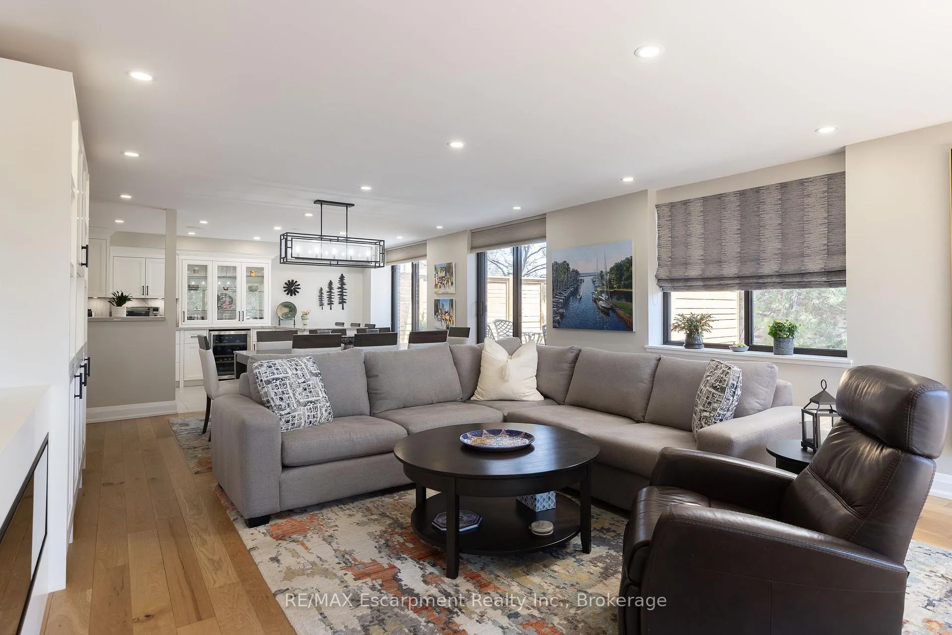Photo 14 of Unit 303, 100 Lakeshore Road E, Oakville, Old Oakville — HOMEH
