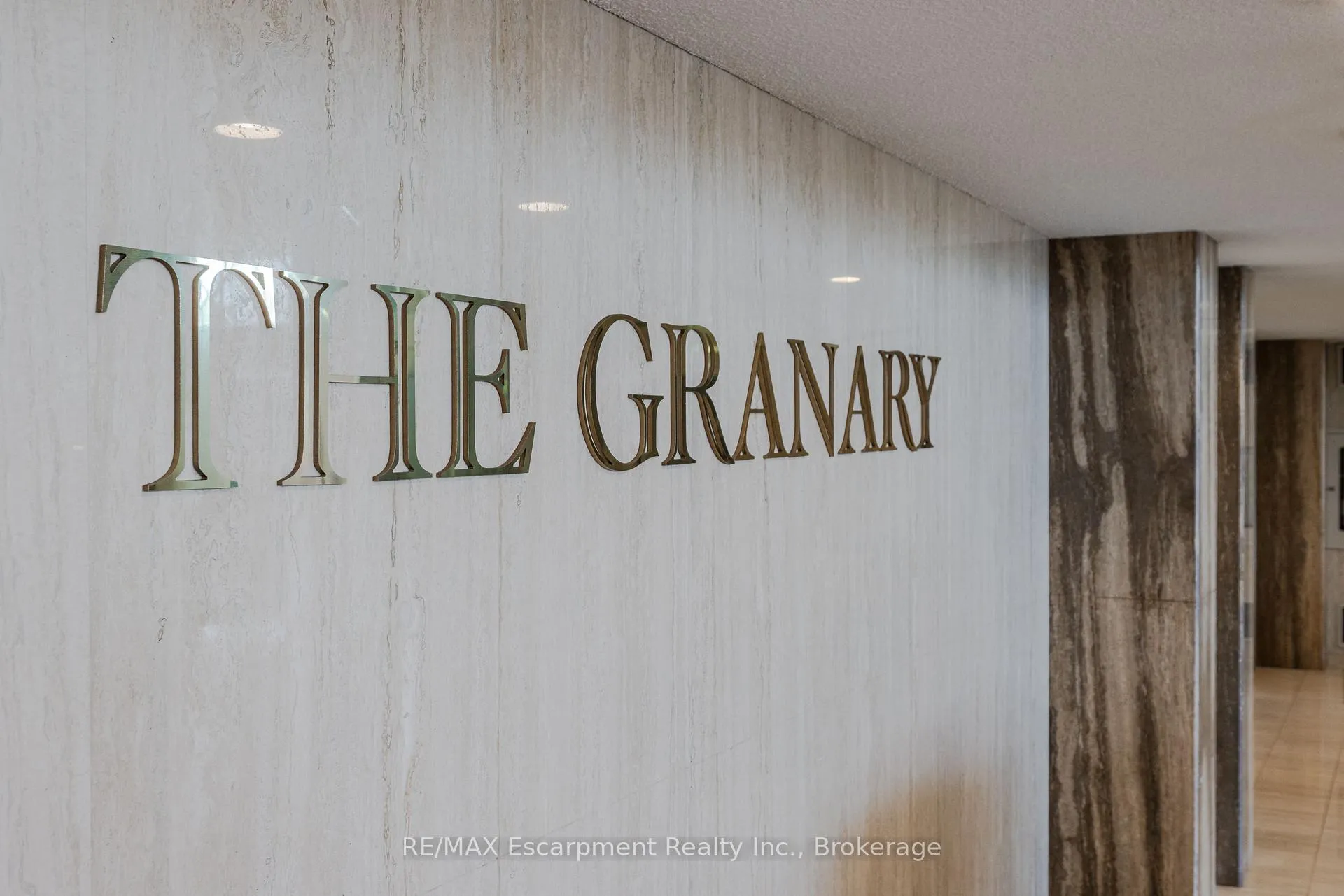Photo 28 of Unit 303, 100 Lakeshore Road E, Oakville, Old Oakville — HOMEH
