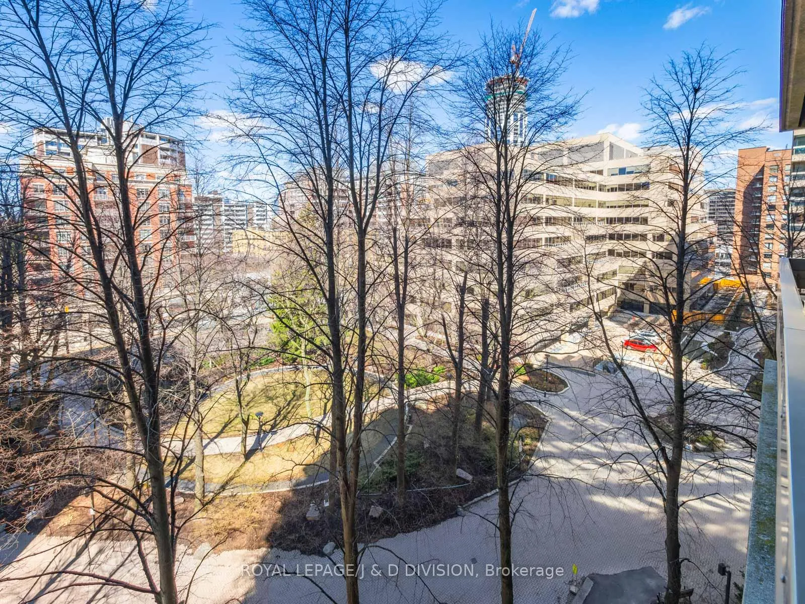 Photo 6 of Unit 804, 63 St Clair Avenue W, Toronto, Yonge-St. Clair — HOMEH