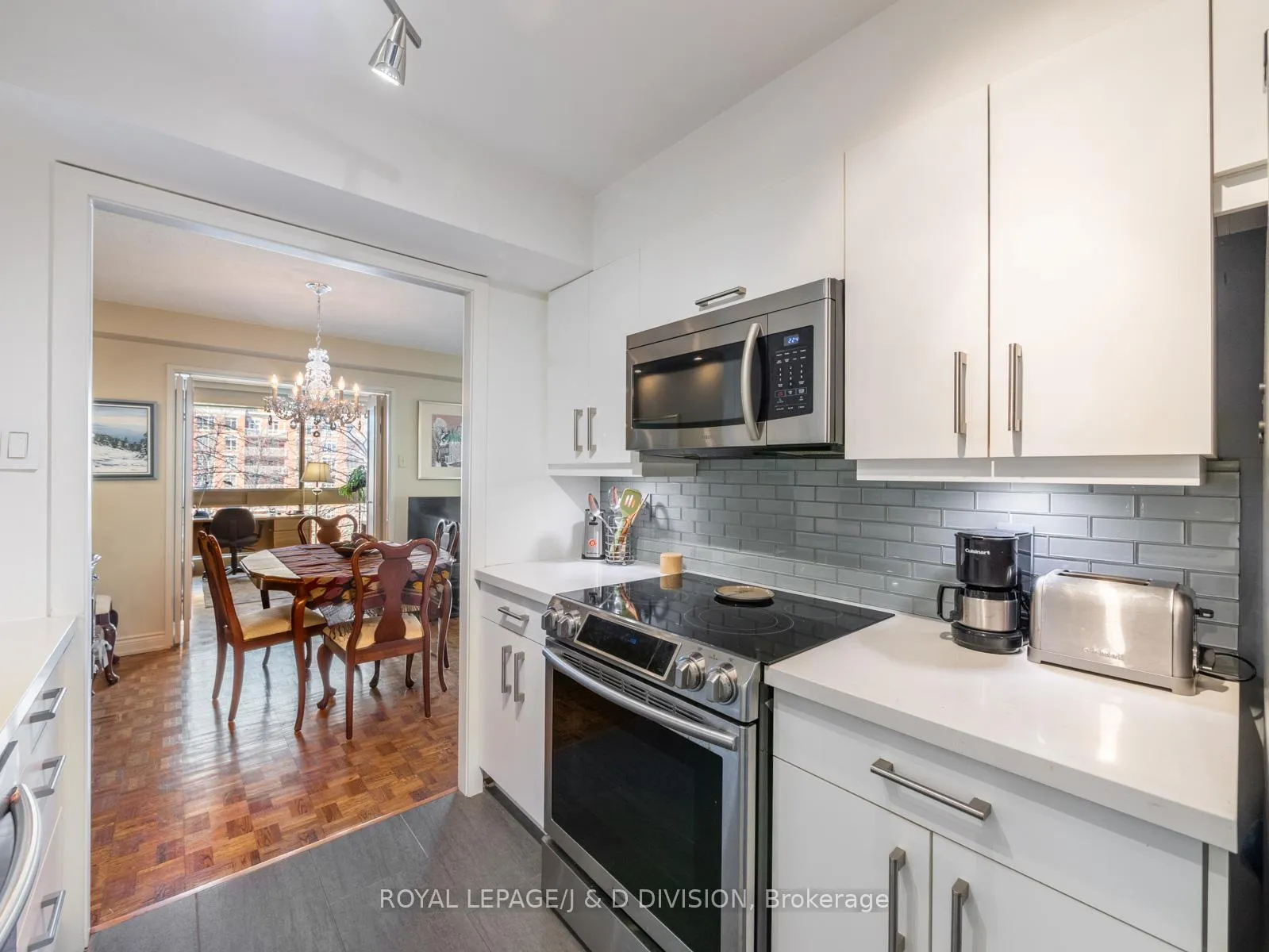Photo 16 of Unit 804, 63 St Clair Avenue W, Toronto, Yonge-St. Clair — HOMEH