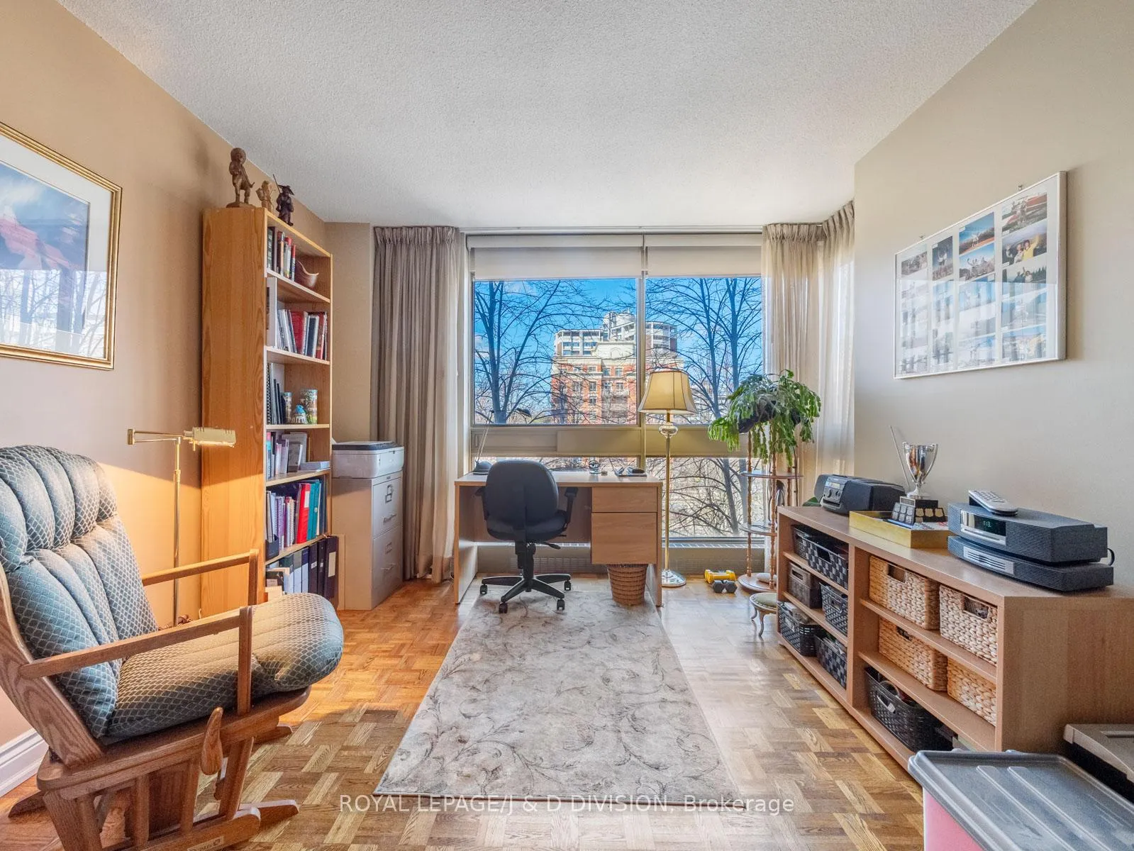 Photo 18 of Unit 804, 63 St Clair Avenue W, Toronto, Yonge-St. Clair — HOMEH