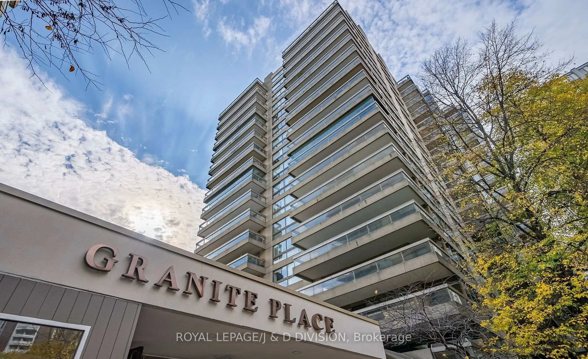 Photo 28 of Unit 804, 63 St Clair Avenue W, Toronto, Yonge-St. Clair — HOMEH