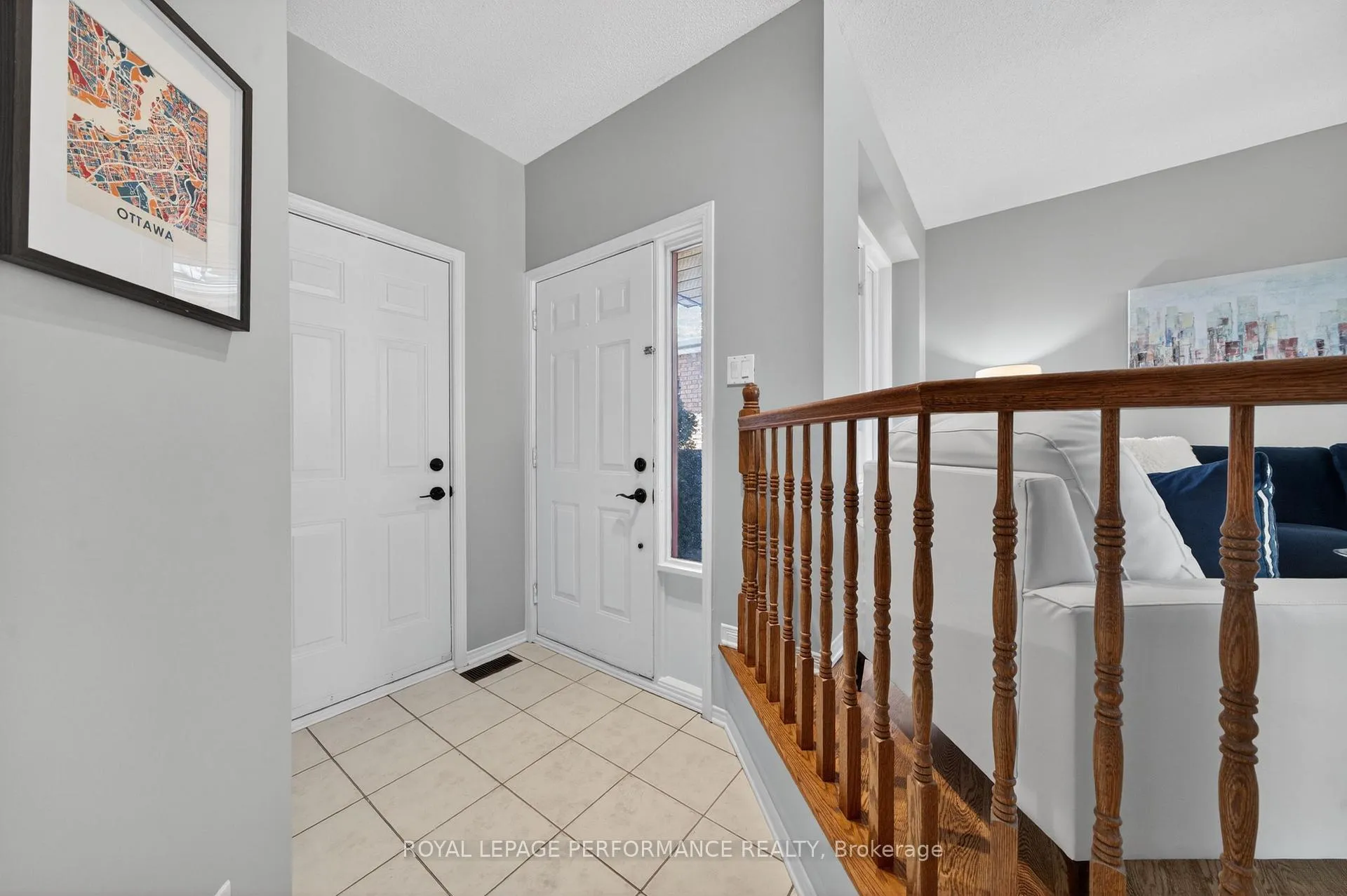 Photo 4 of 3835 Crowsnest Avenue, Ottawa, Quinterra — HOMEH
