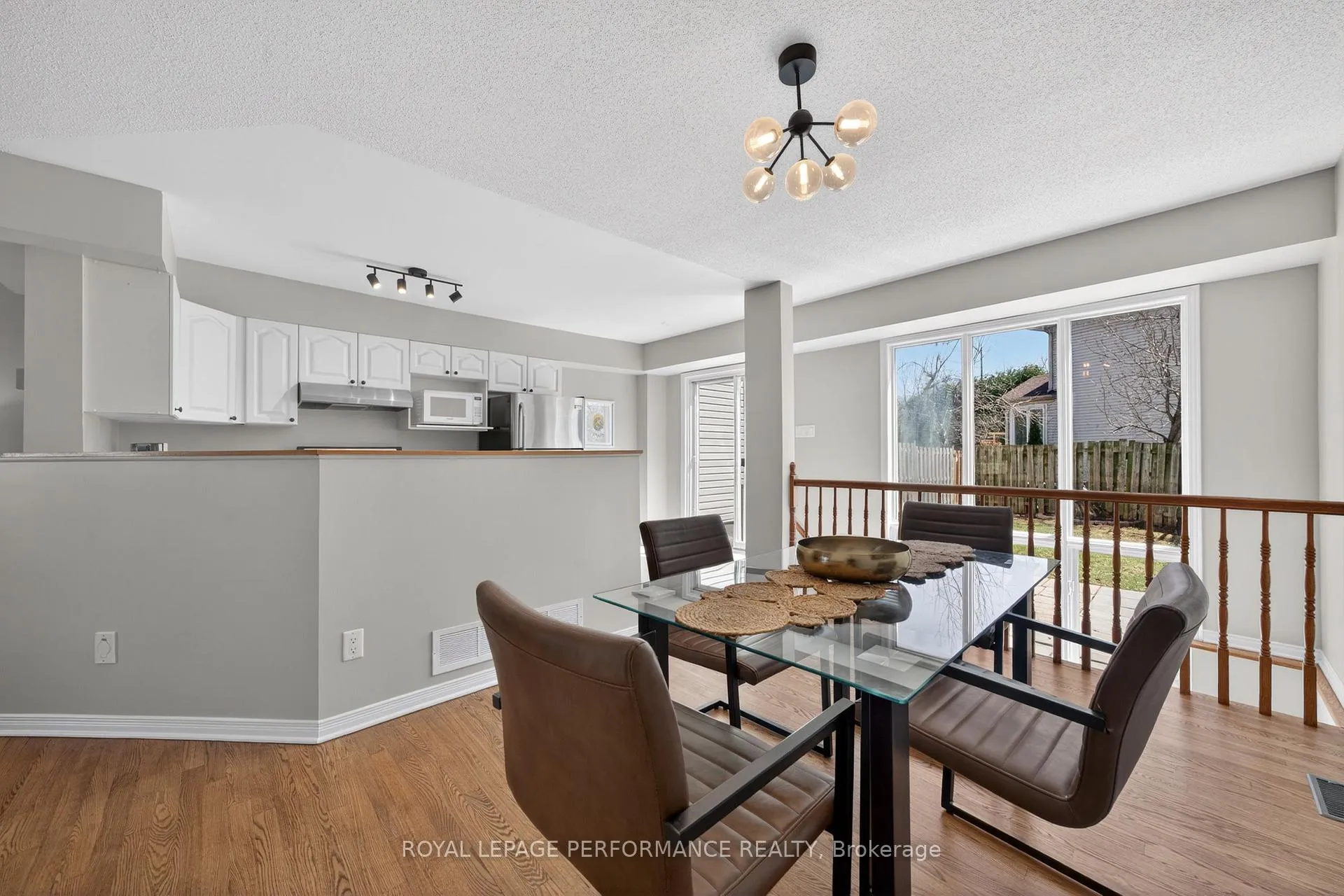 Photo 10 of 3835 Crowsnest Avenue, Ottawa, Quinterra — HOMEH