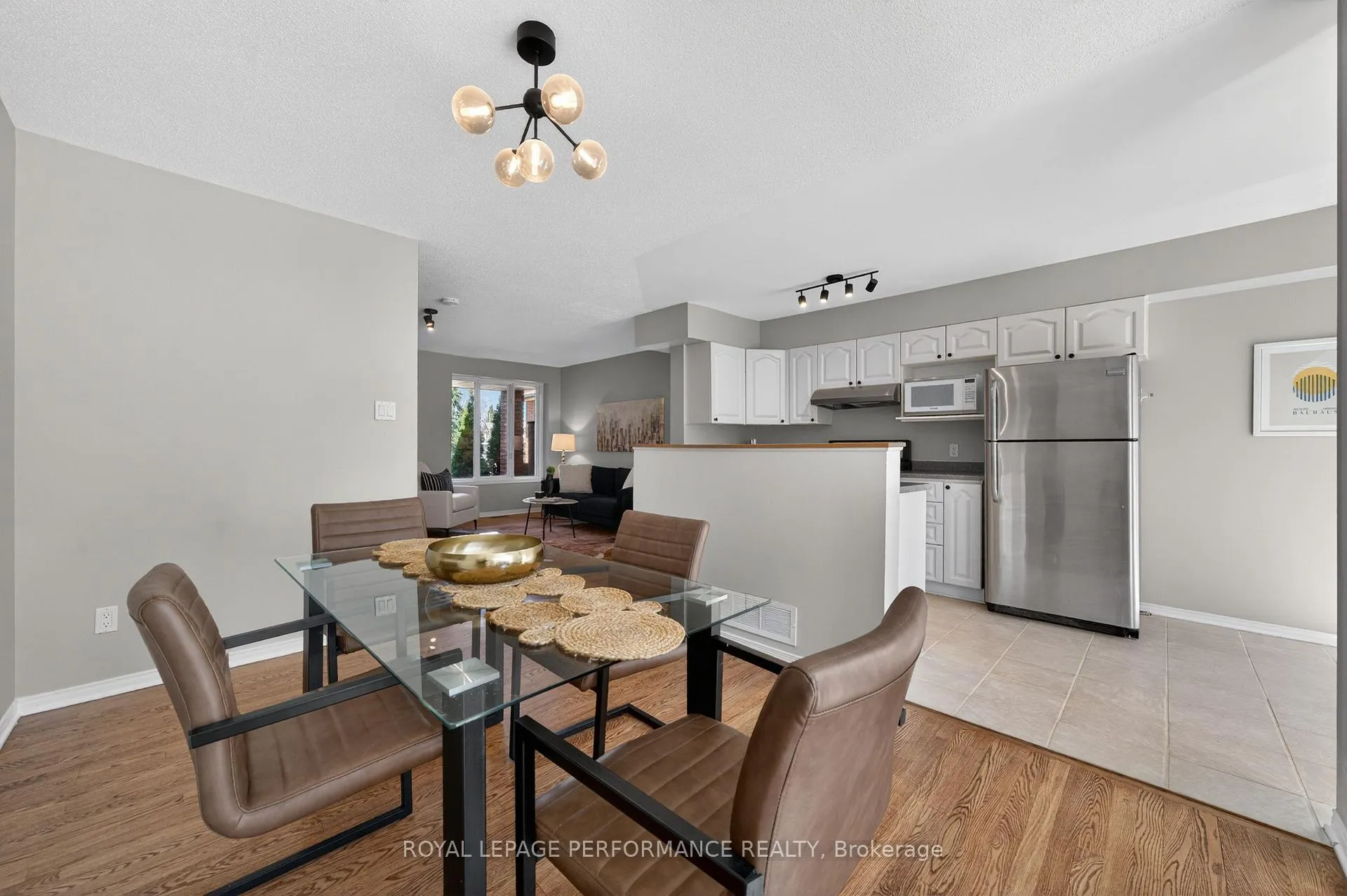 Photo 11 of 3835 Crowsnest Avenue, Ottawa, Quinterra — HOMEH