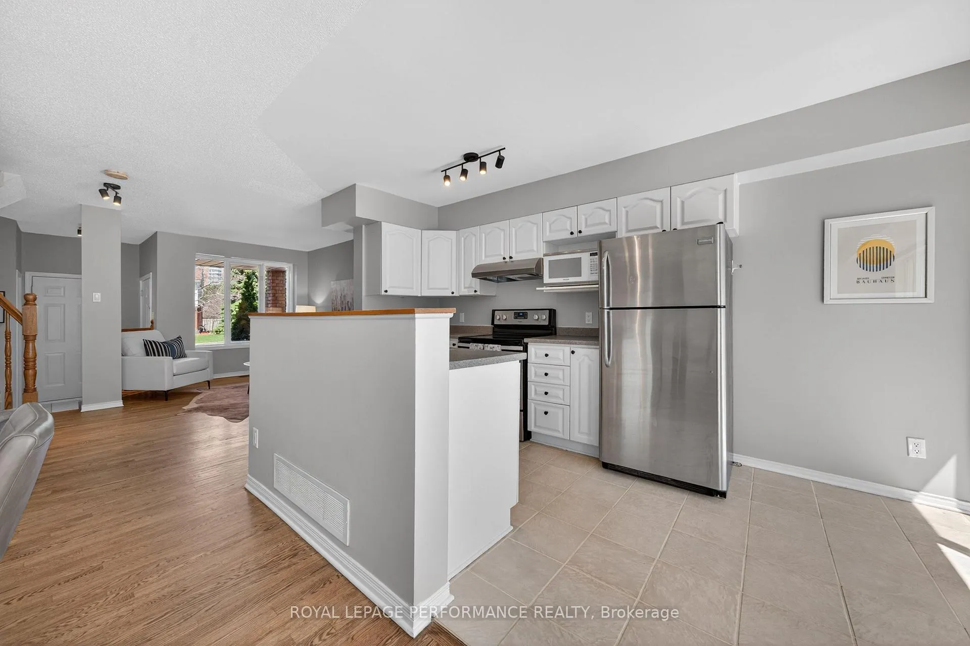 Photo 12 of 3835 Crowsnest Avenue, Ottawa, Quinterra — HOMEH