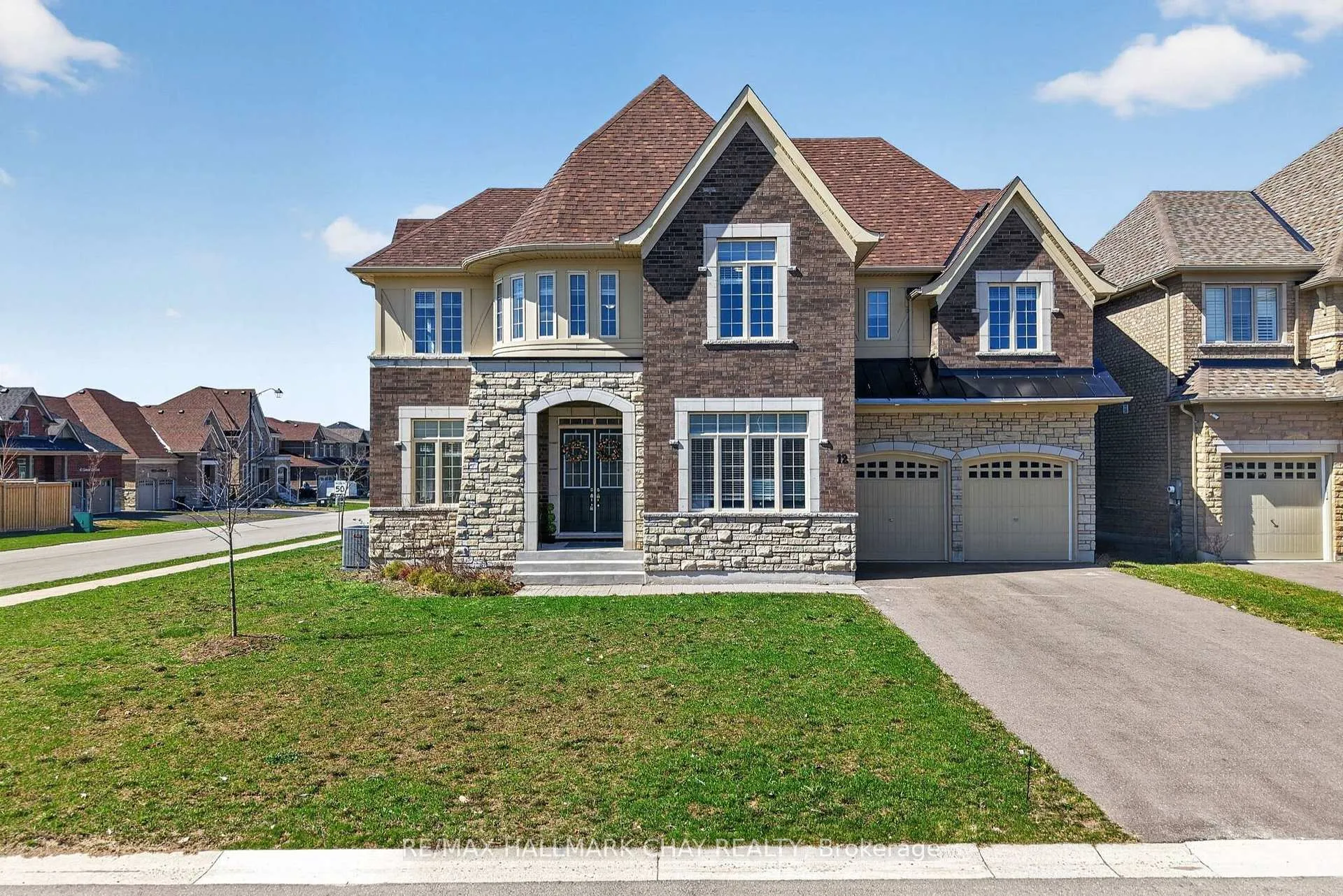 Front of 12 Thompson Way