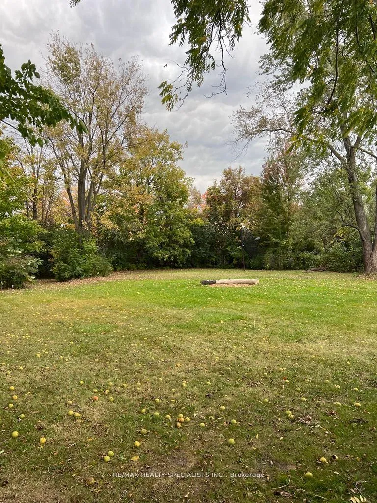 Photo 10 of 7810 Five Side Road, Milton, Milton North — HOMEH