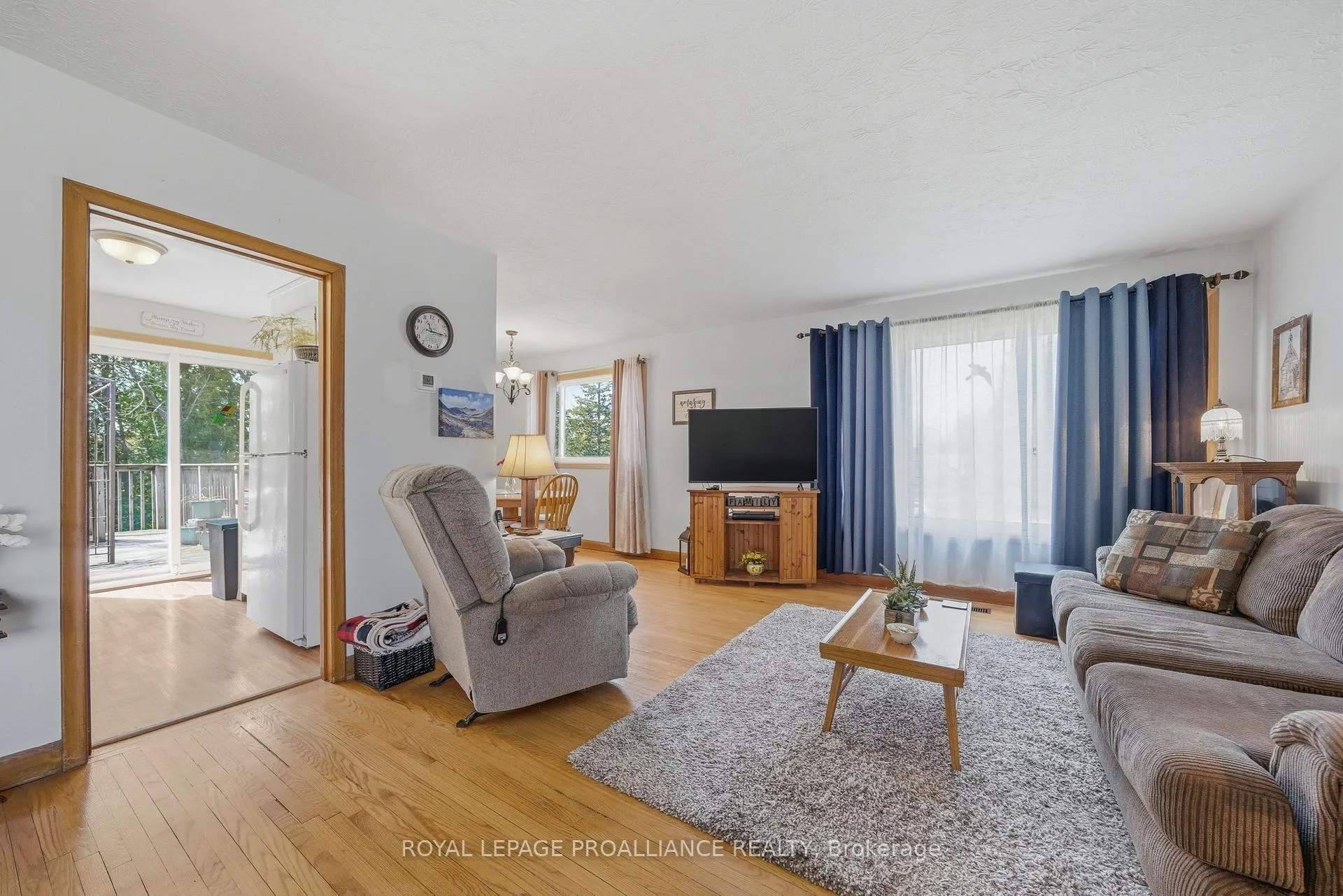 Photo 6 of 131 Lock Road, Quinte West, Murray Ward — HOMEH