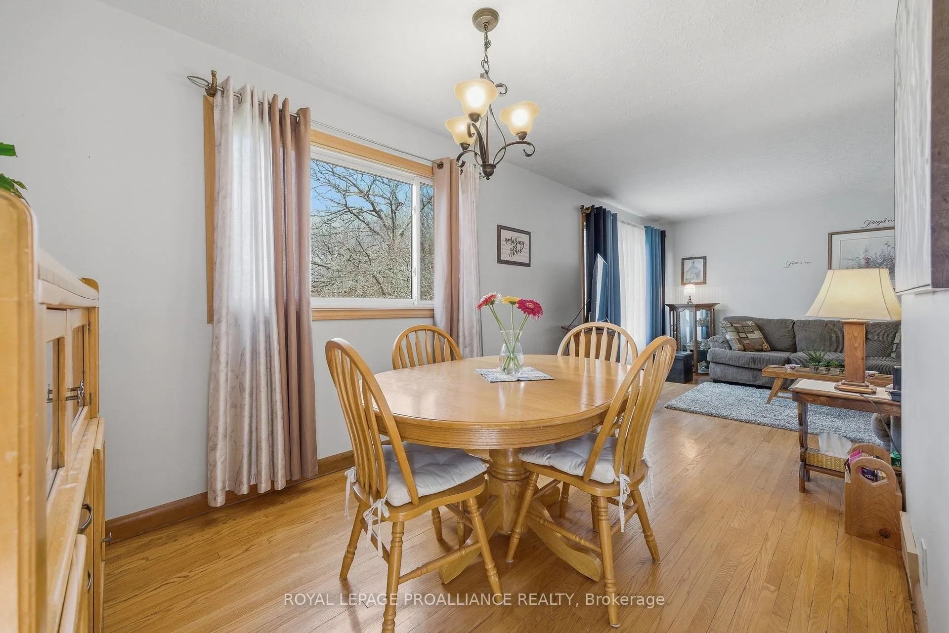 Photo 10 of 131 Lock Road, Quinte West, Murray Ward — HOMEH