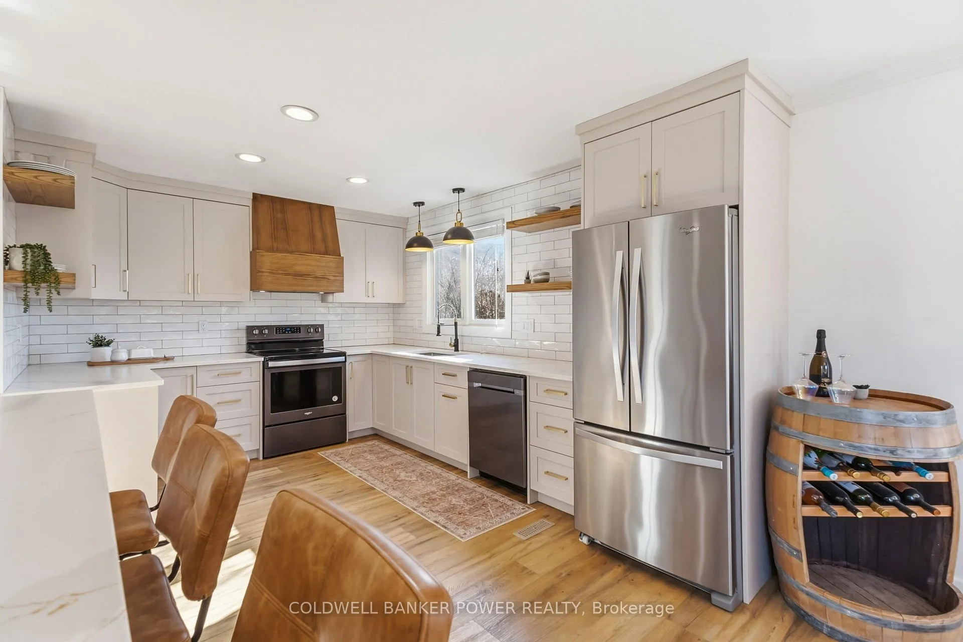 Photo 21 of 176 Canterbury Drive, Thames Centre, Dorchester — HOMEH
