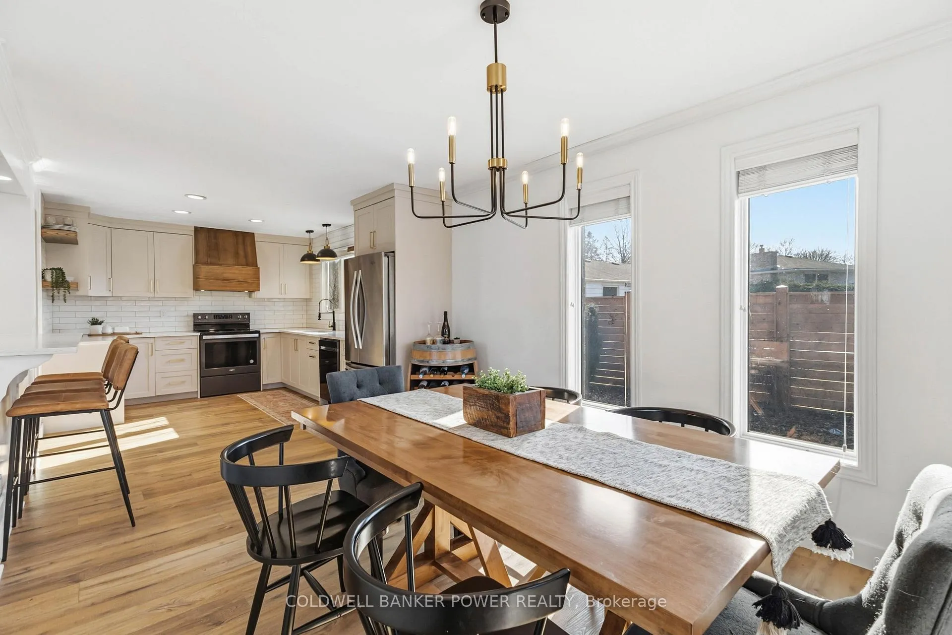 Photo 23 of 176 Canterbury Drive, Thames Centre, Dorchester — HOMEH