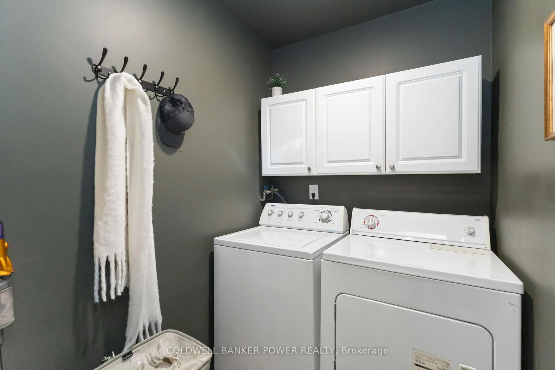 Photo 31 of 176 Canterbury Drive, Thames Centre, Dorchester — HOMEH