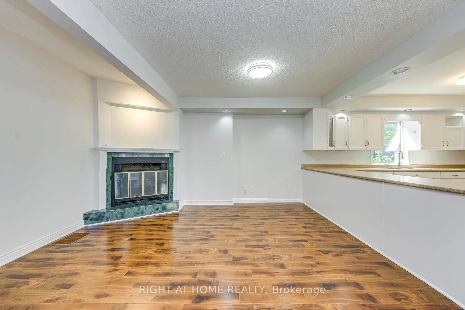 Photo 11 of 435 Maple Avenue, Oakville, Old Oakville — HOMEH