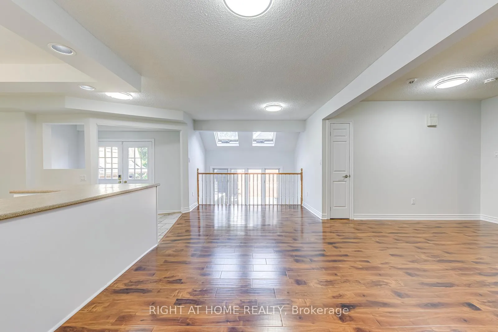 Photo 12 of 435 Maple Avenue, Oakville, Old Oakville — HOMEH