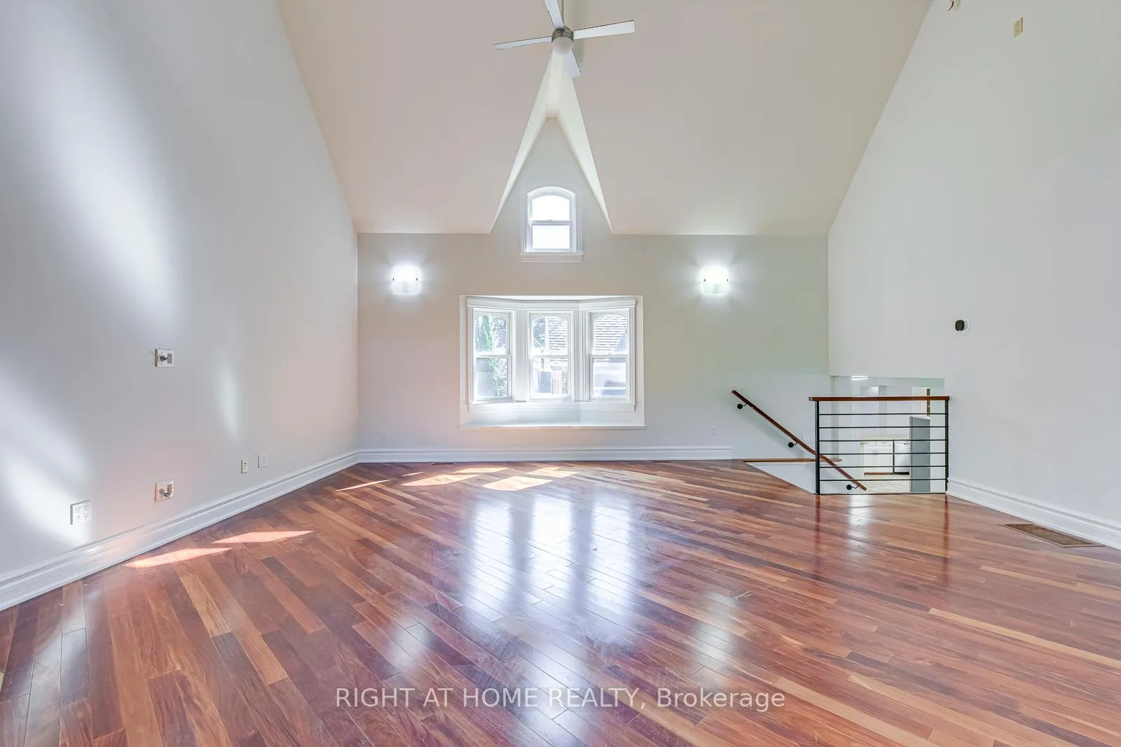 Photo 17 of 435 Maple Avenue, Oakville, Old Oakville — HOMEH