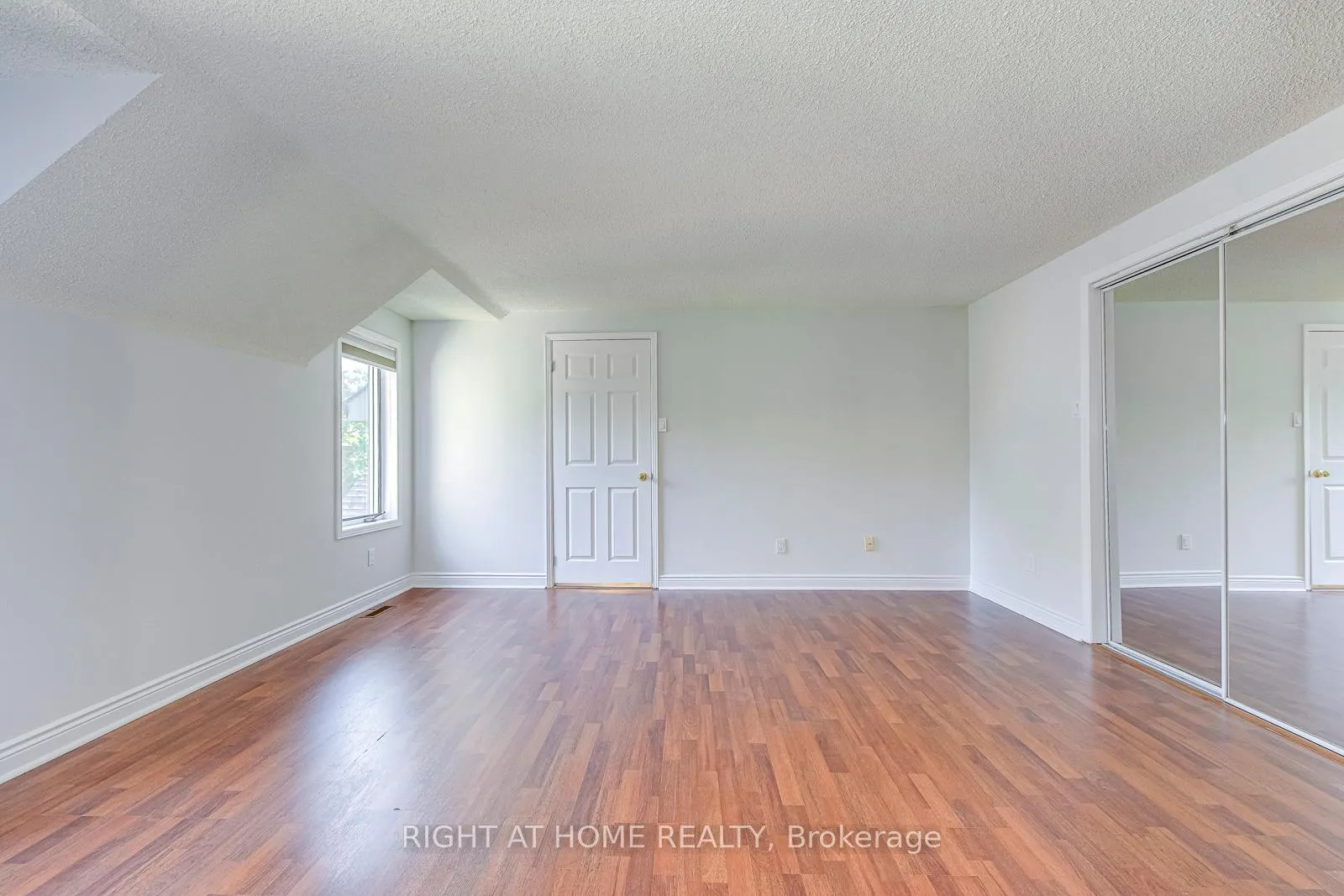 Photo 28 of 435 Maple Avenue, Oakville, Old Oakville — HOMEH