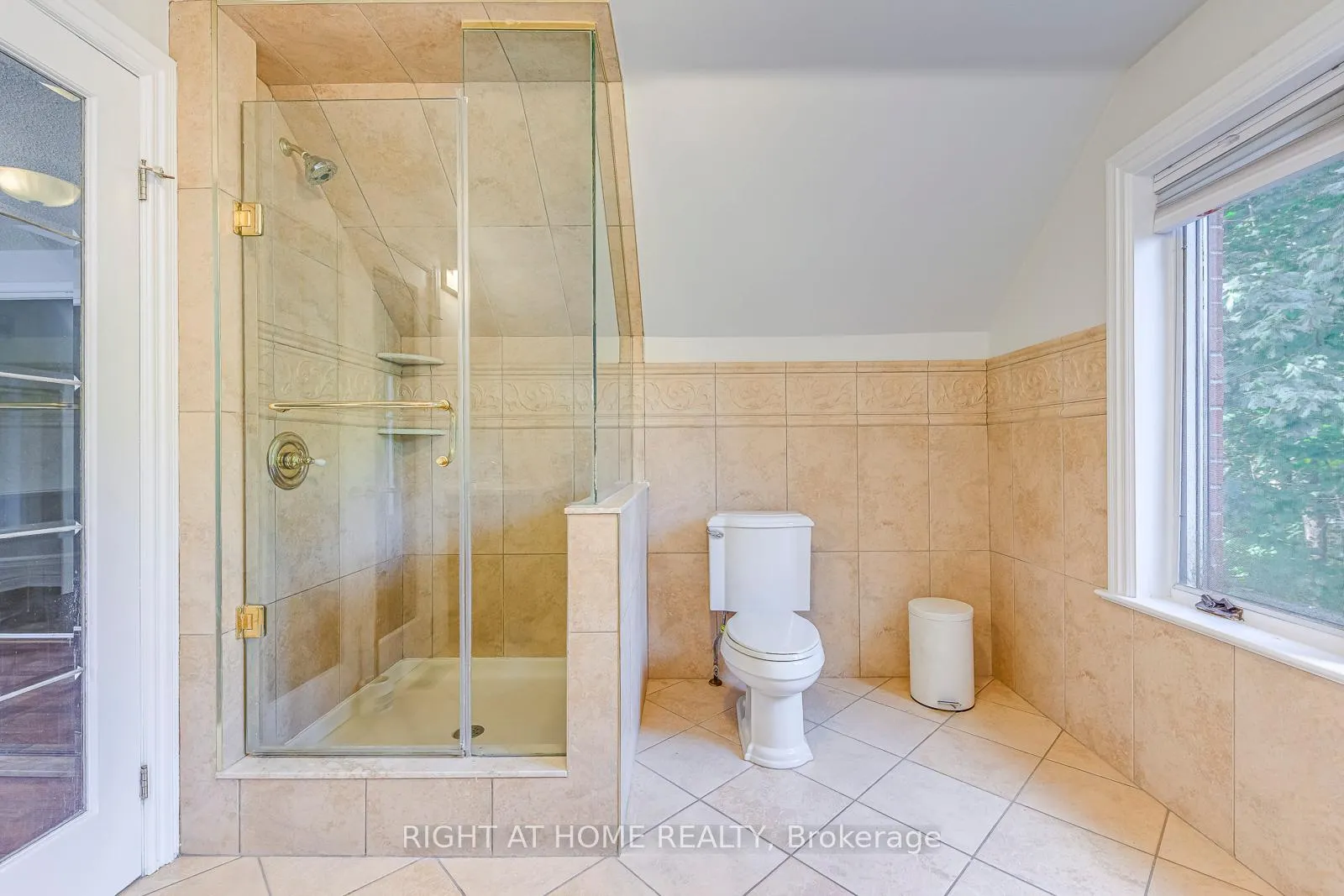 Photo 31 of 435 Maple Avenue, Oakville, Old Oakville — HOMEH